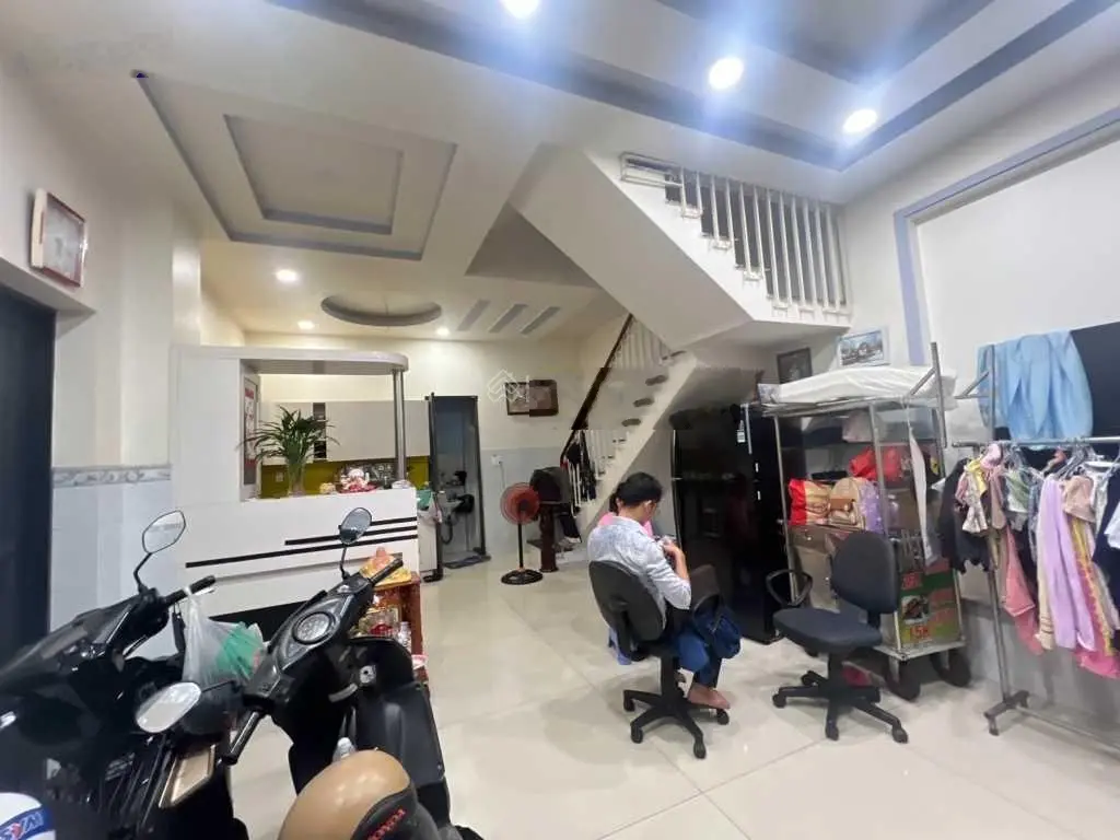 Bán nhà 1 trệt, 1 lầu giá 4,7 tỷ, diện tích 50,2 m2, tại Trường Thọ, Thủ Đức