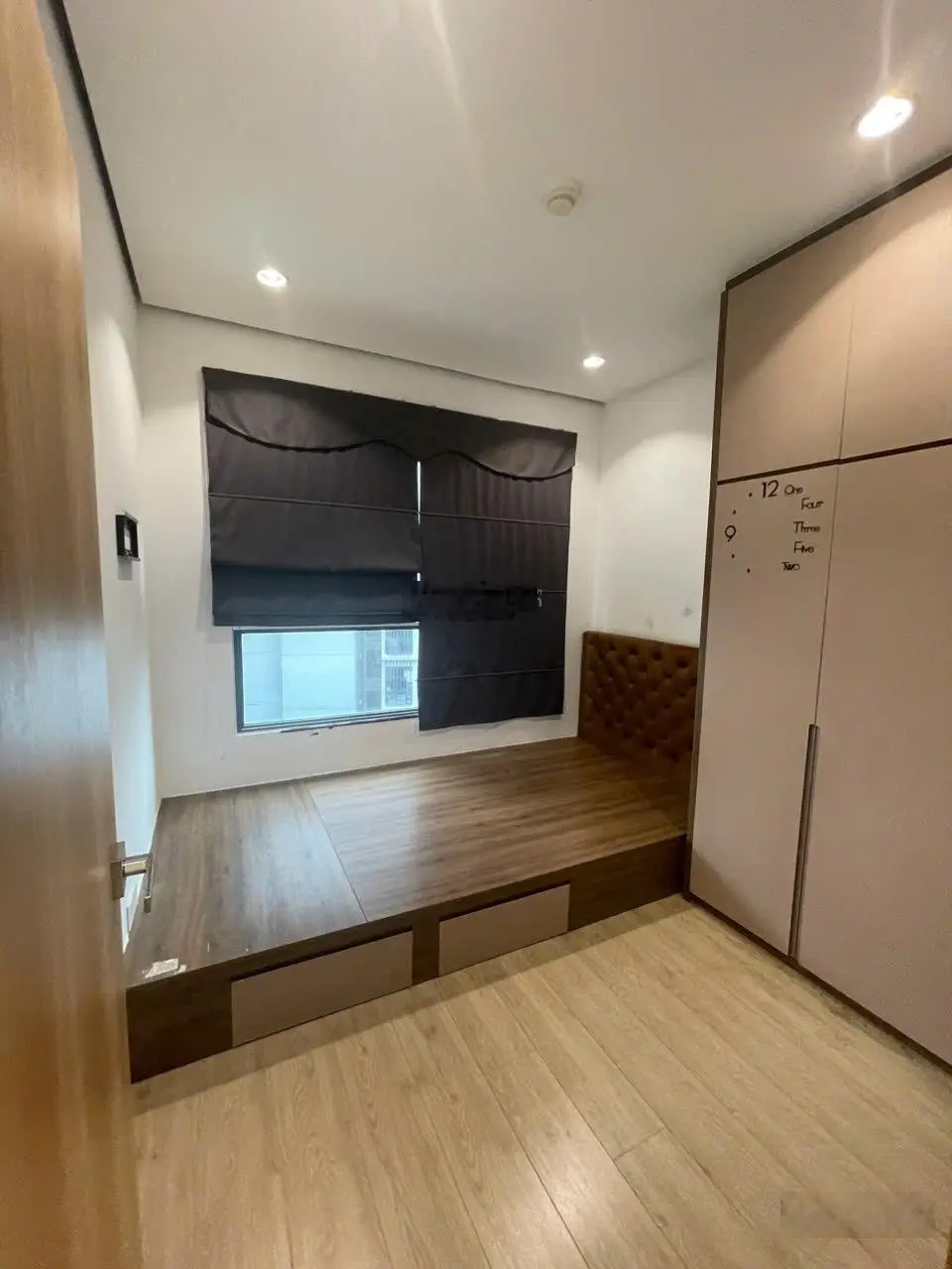 Cần tiền bán gấp Emerald 3PN-2WC (104m2) full nội thất, hướng đón gió chỉ 4,6 tỷ
