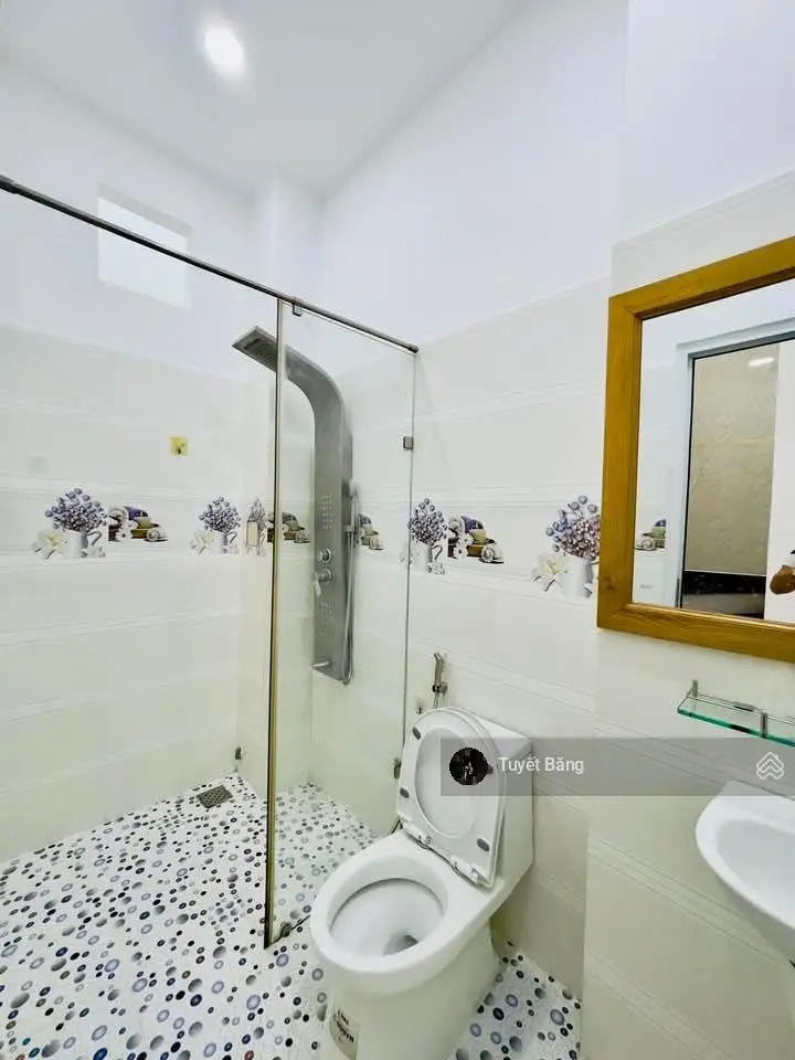 Thanh lý nhà Đ.Số 10,P.Tam Bình,Tp.Thủ Đức.Giá chỉ 3 tỷ 050 tr .Cách Cầu vượt gò dưa chỉ 700m.