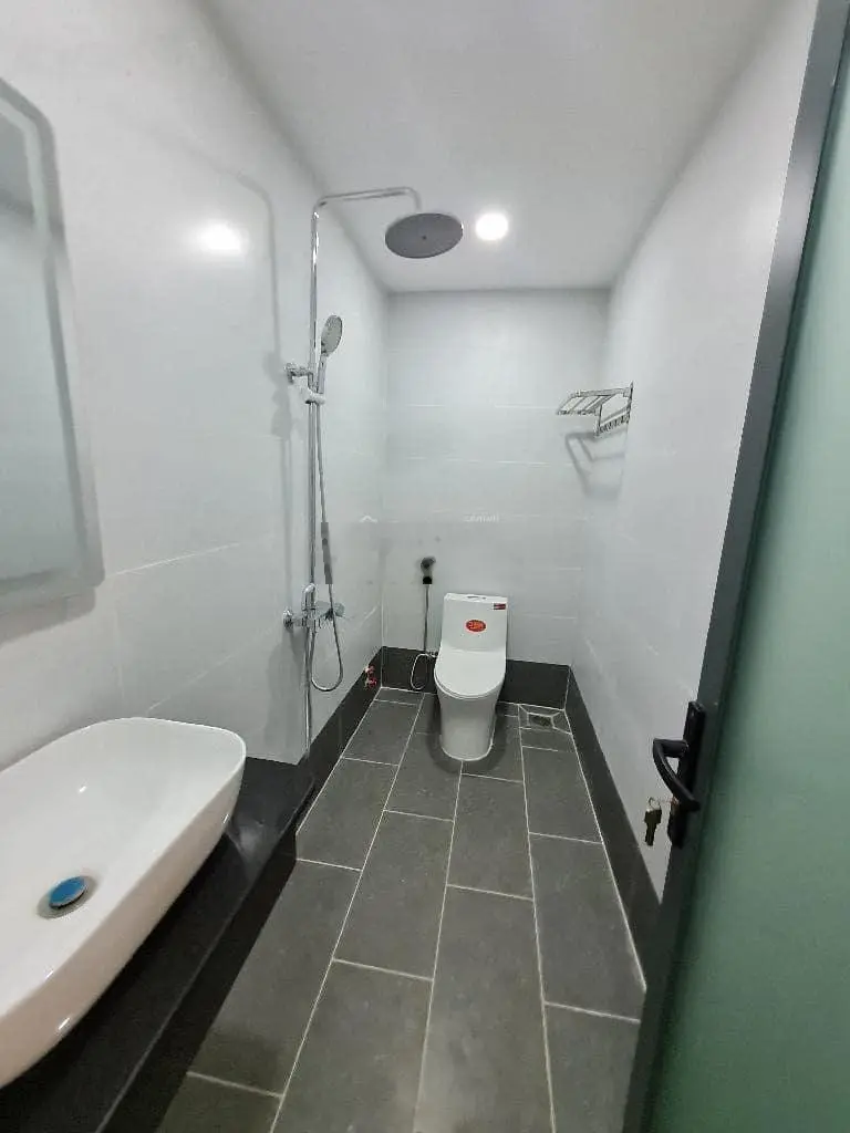 Bán nhà chính chủ tại hẻm 146 Vũ Tùng P2 Bình Thạnh - DT: 44m2 - Giá 2 Tỷ 390. Sổ riêng, HĐT 13tr/t