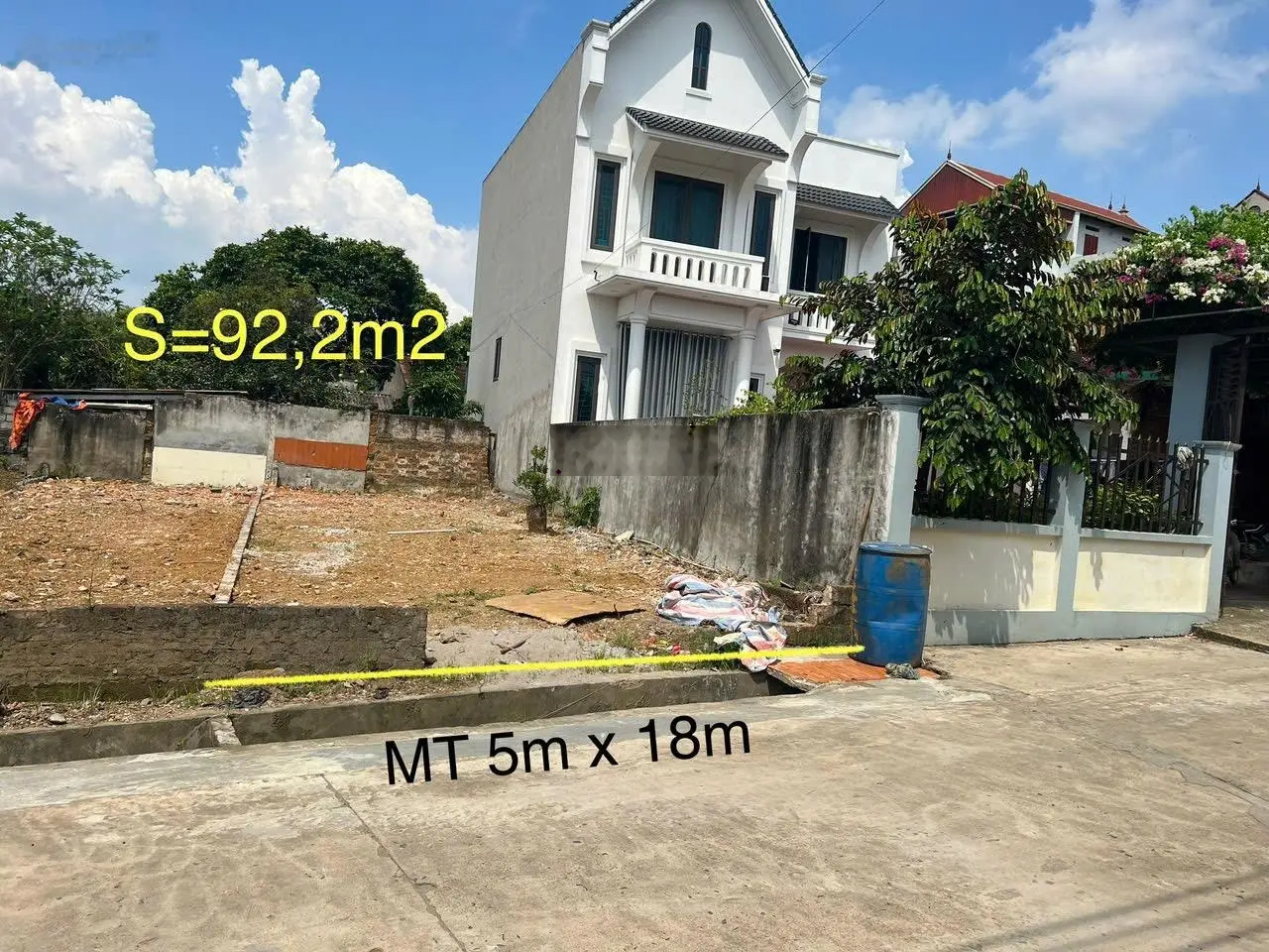 Cần Bán Lô Đất 92,2m2 :Cách Đường TL 412B chỉ 50m - Có thể Kinh Doanh , Đầu Tư , Sẵn Sổ Hồng .
