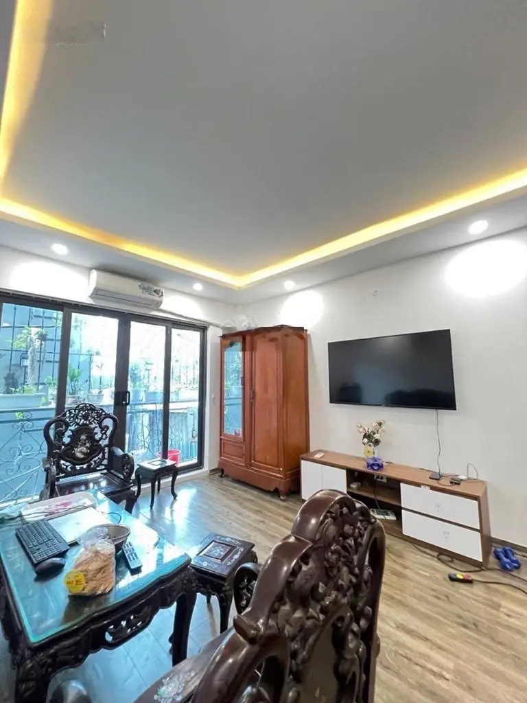 Nhà Trịnh Đình Cửu 37m2 6 tầng sát mặt phố MT rộng, sổ đỏ vuông đẹp