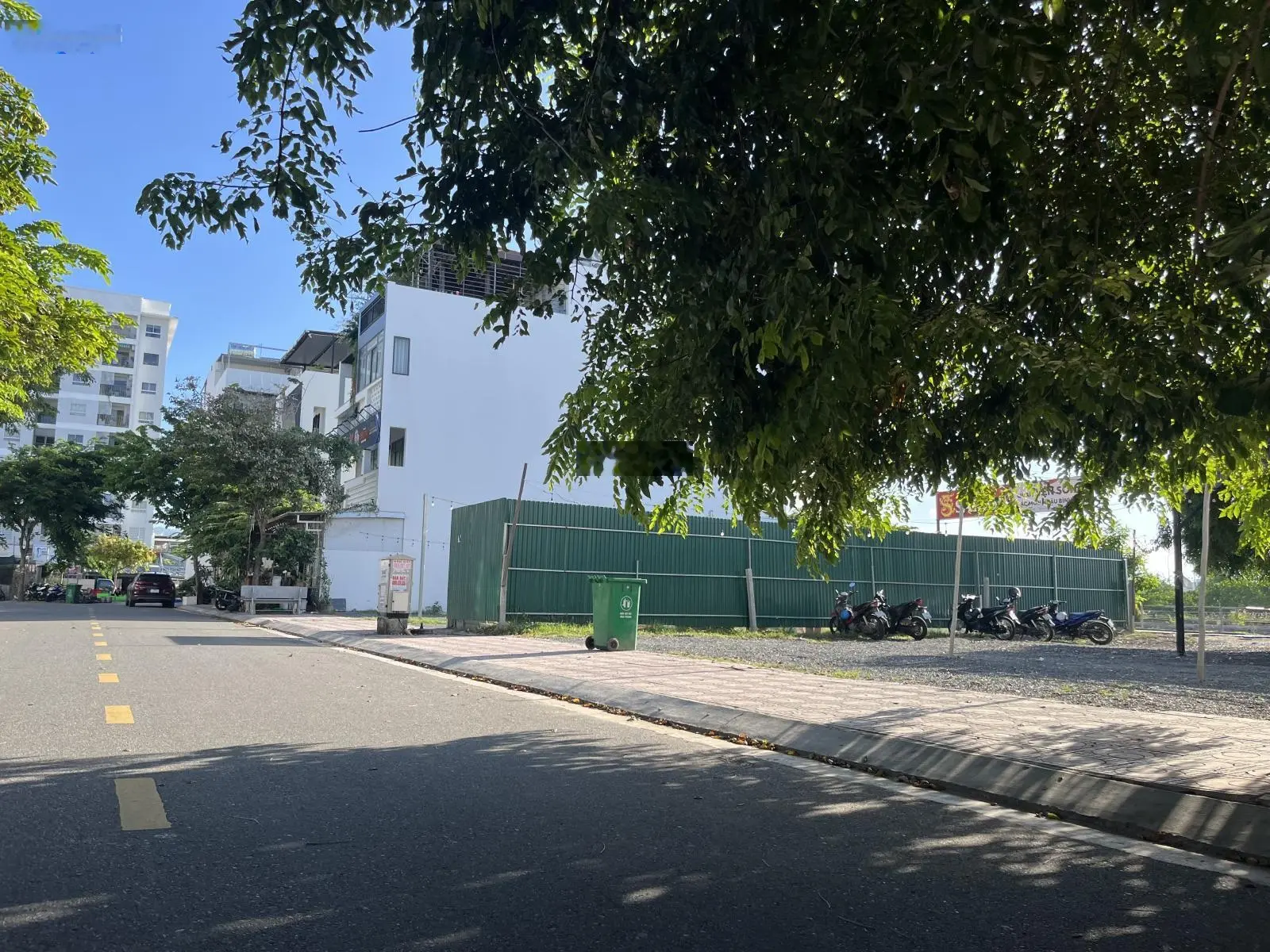 Đất đẹp hai mặt tiền view Sông Quán Trường. Giá bao mọi loại phí