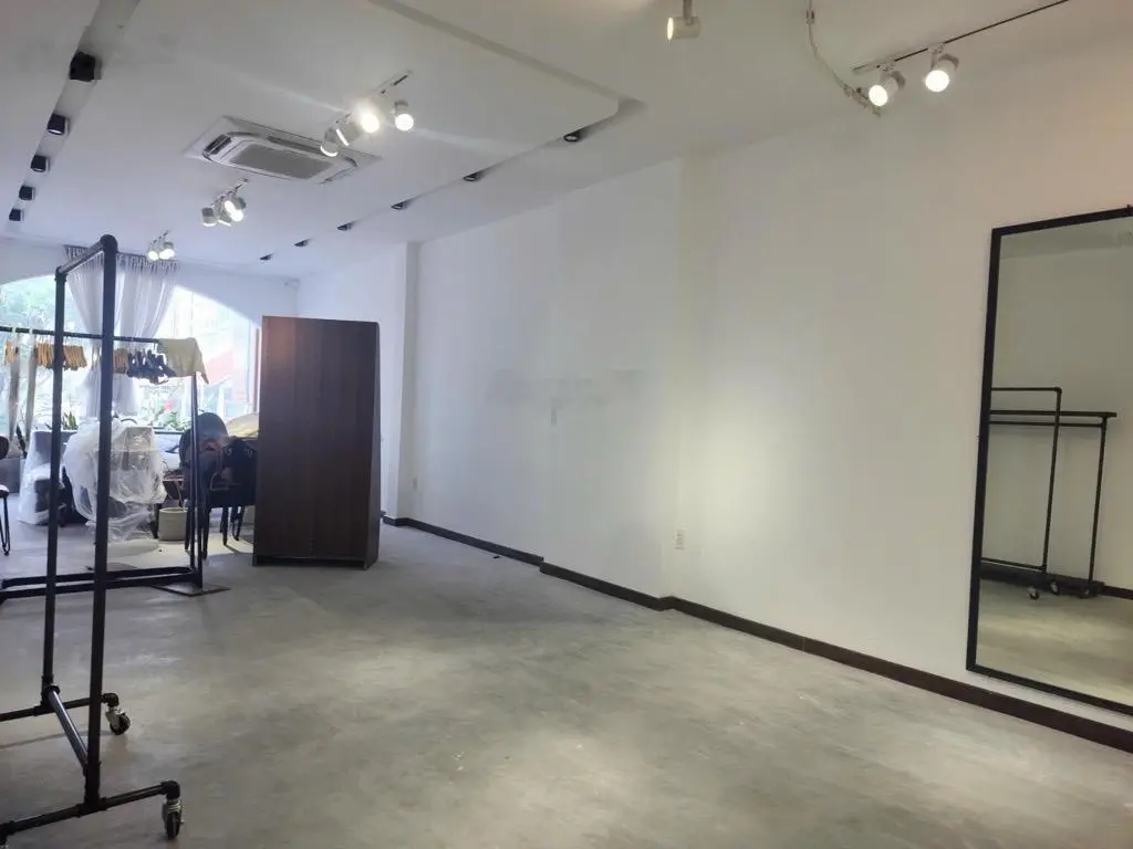 Nhà đẹp 71,8m2, 4 tầng, mặt tiền đường Hoàng Diệu. Chỉ 28,5 tỷ