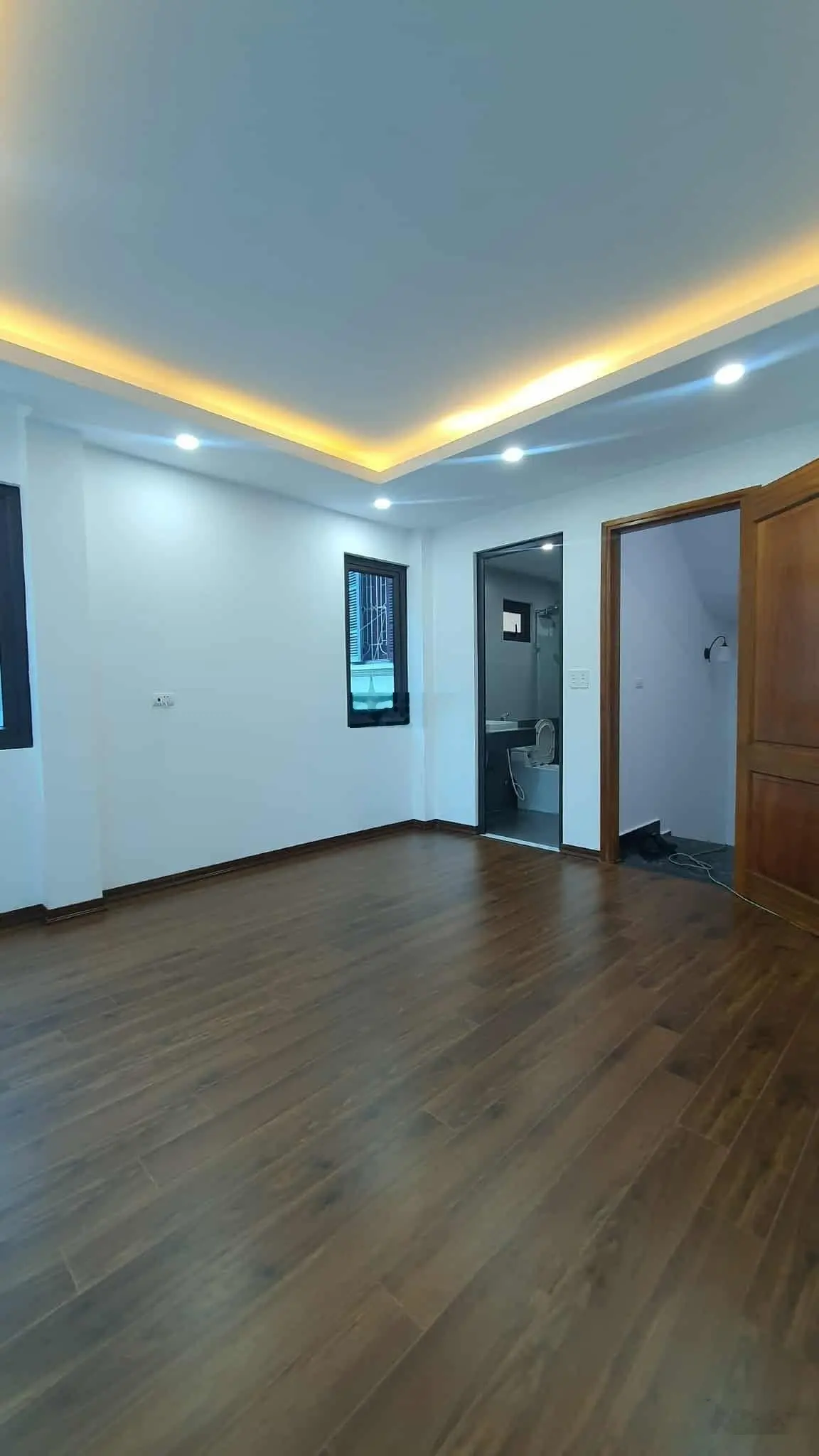 Bán gấp nhà Cổ Nhuế-nhà mới đẹp-siêu phẩm ô tô 4 chỗ qua nhà, lô góc, ngõ thông thoáng, to rộng