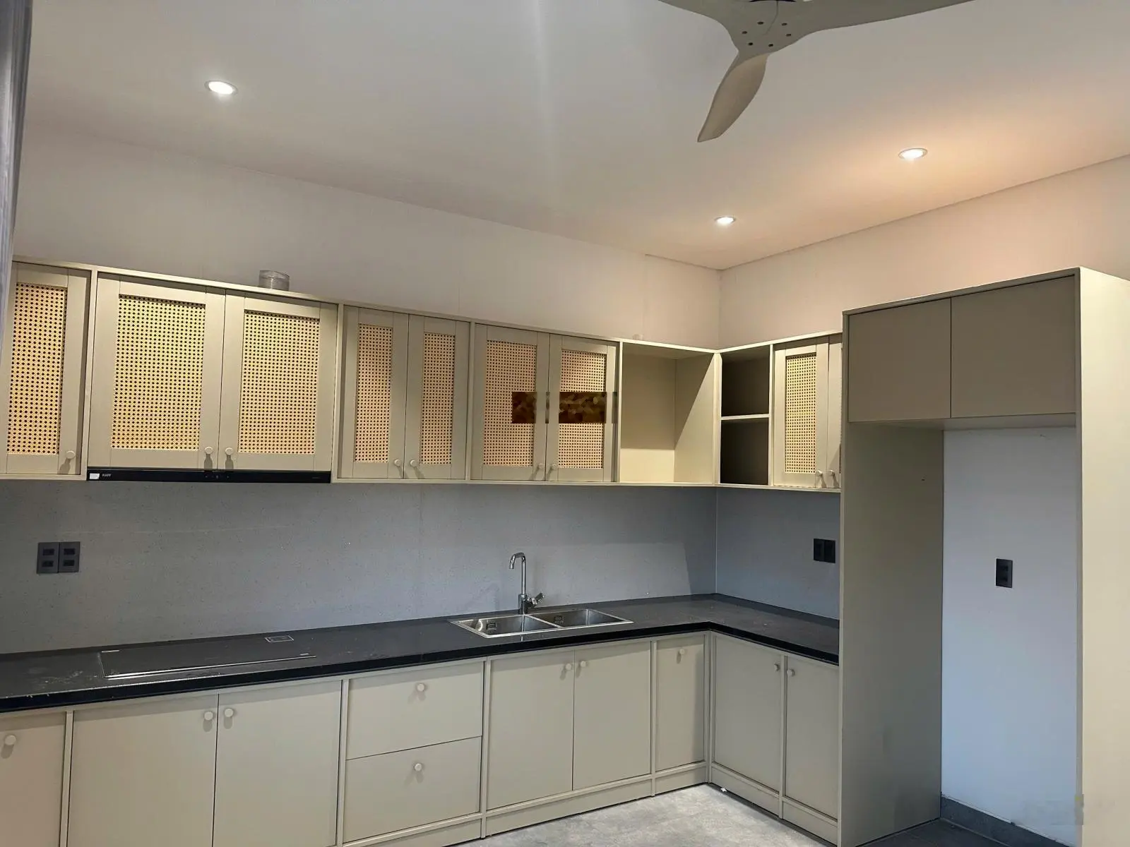 Cần tiền bán nhà mới xây đường 29/3, Hoà Xuân, Cẩm Lệ, Đà Nẵng