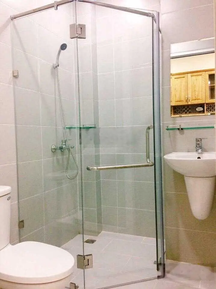 Bán nhà mặt tiền ngang 5x12m. Hợp đồng thuê 75 triệu đường Nguyễn Cư Trinh kết cấu 5 lầu 23 tỷ