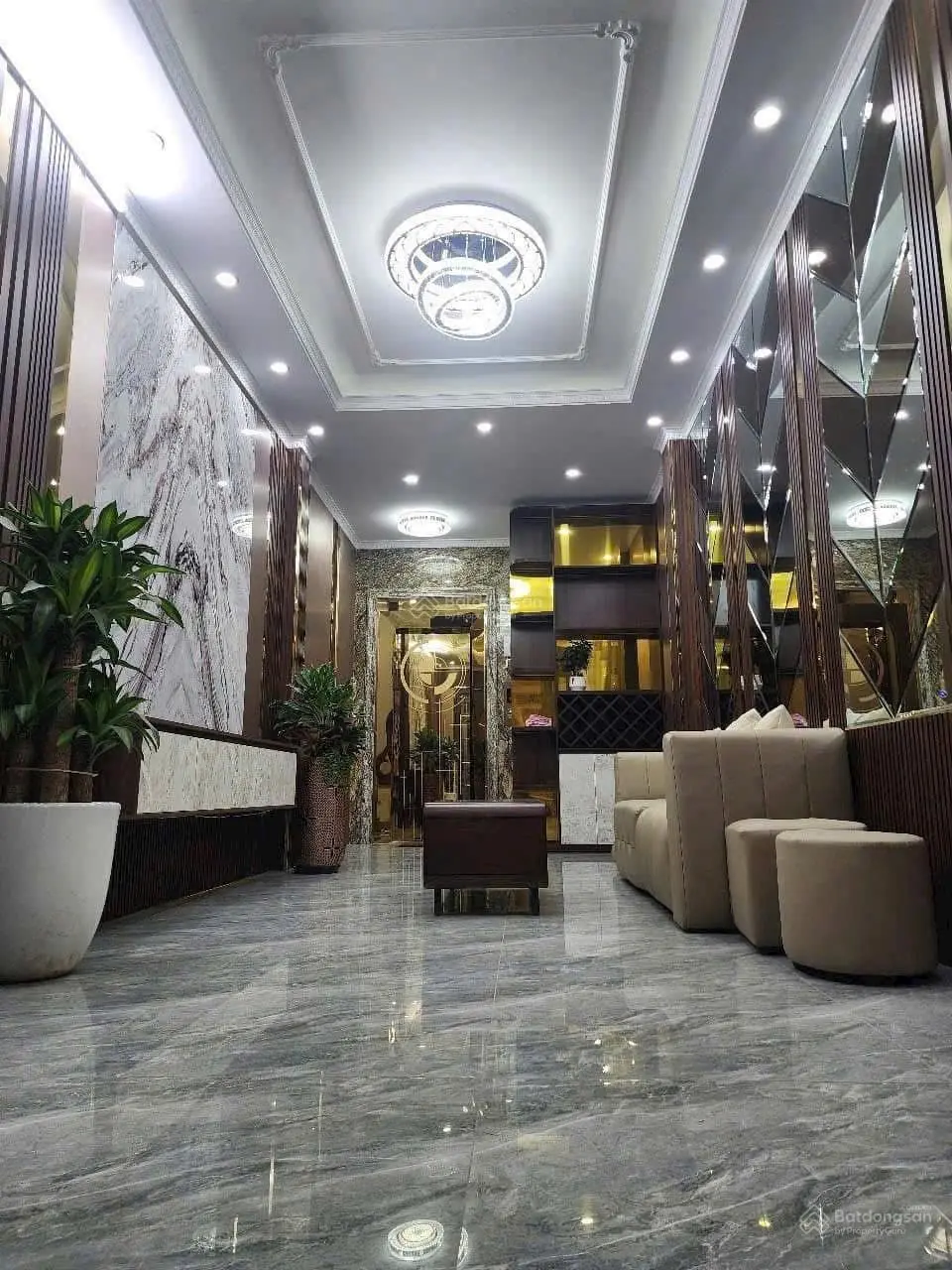 Bán nhà bạch mai, Thanh nhàn. Đt 40m x 6 tầng. Giá 10.3 tỷ