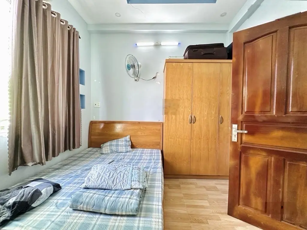 Bán nhà Tôn Thất Thuyết Quận 4 - 5 Tầng - 54m2 - 5 tỷ nhỉnh - hẻm 5m - tiện kinh doanh