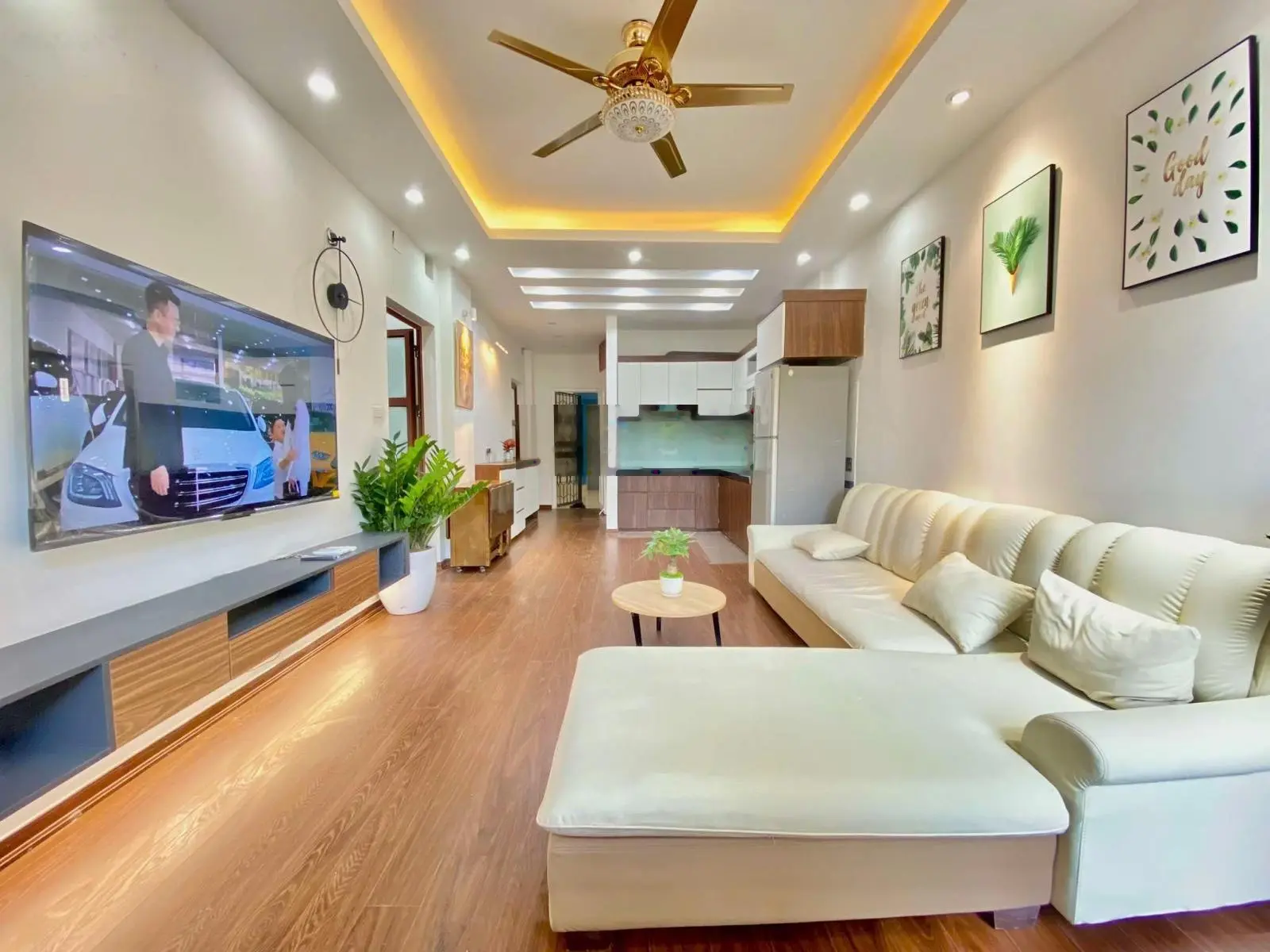 Nhà đẹp như ảnh nhé ạ. Chỉ nhỉnh 3 tỷ có ngay căn hộ 72m2 Bắc Linh Đàm. Lh: 0845 994 ***