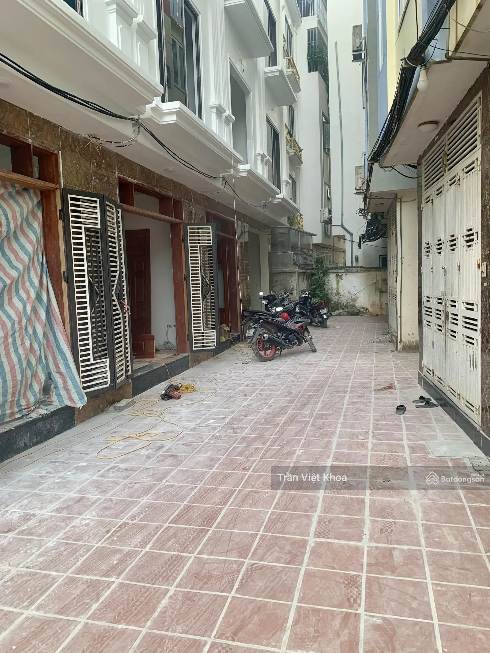 Bán nhà mới 5 tầng 33m - phố ngô quyền, la khê - ô tô vào nhà - giá 6.4 tỷ