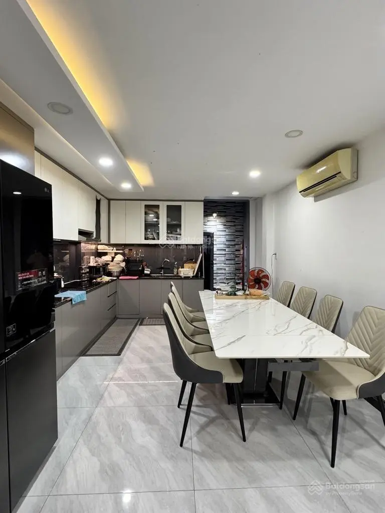 Bán nhà 5tầng gần đại học y dược 66m2 chỉ 13.4t