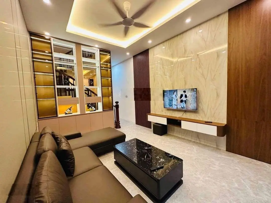 Bán Gấp nhà siêu hiếm Cầu Diễn 62m2 x 4 tầng ngõ ô tô thông thoáng xung quanh ngập tràn tiện ích