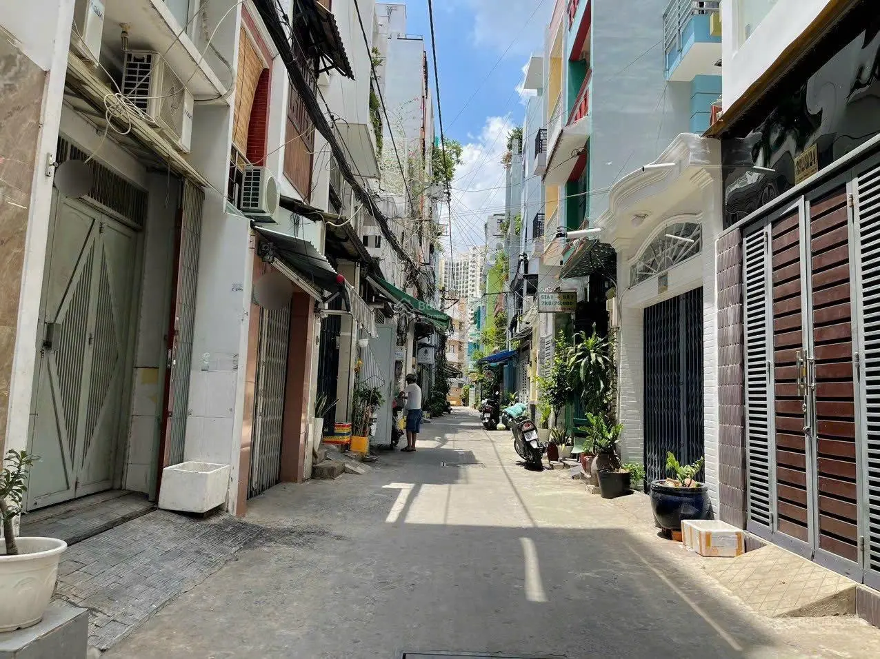 Nhà rẻ Q.10 - HXH thông Cao Thắng - 7 tầng có hầm - 67m2, ngang 6m doanh thu cao