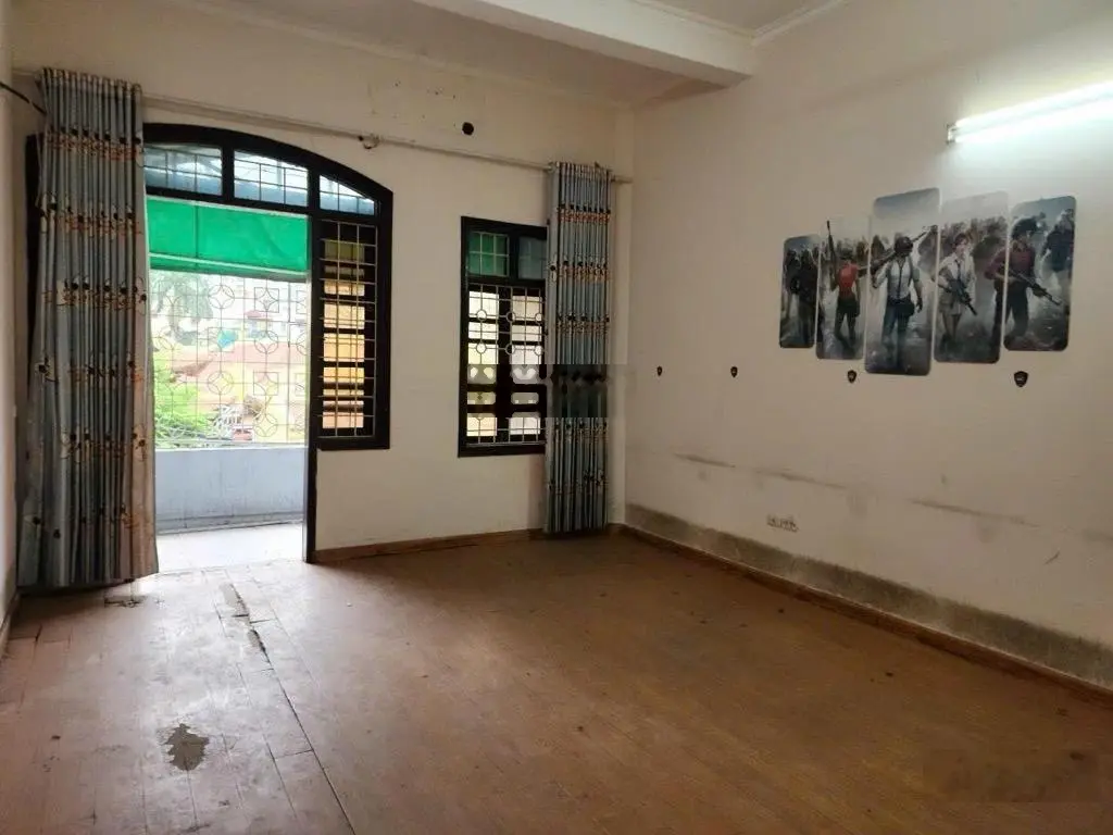 Bán nhà mặt phố quan nhân 70m2- mặt tiền 4.5m - giá 17 tỷ 800 (thương lượng)