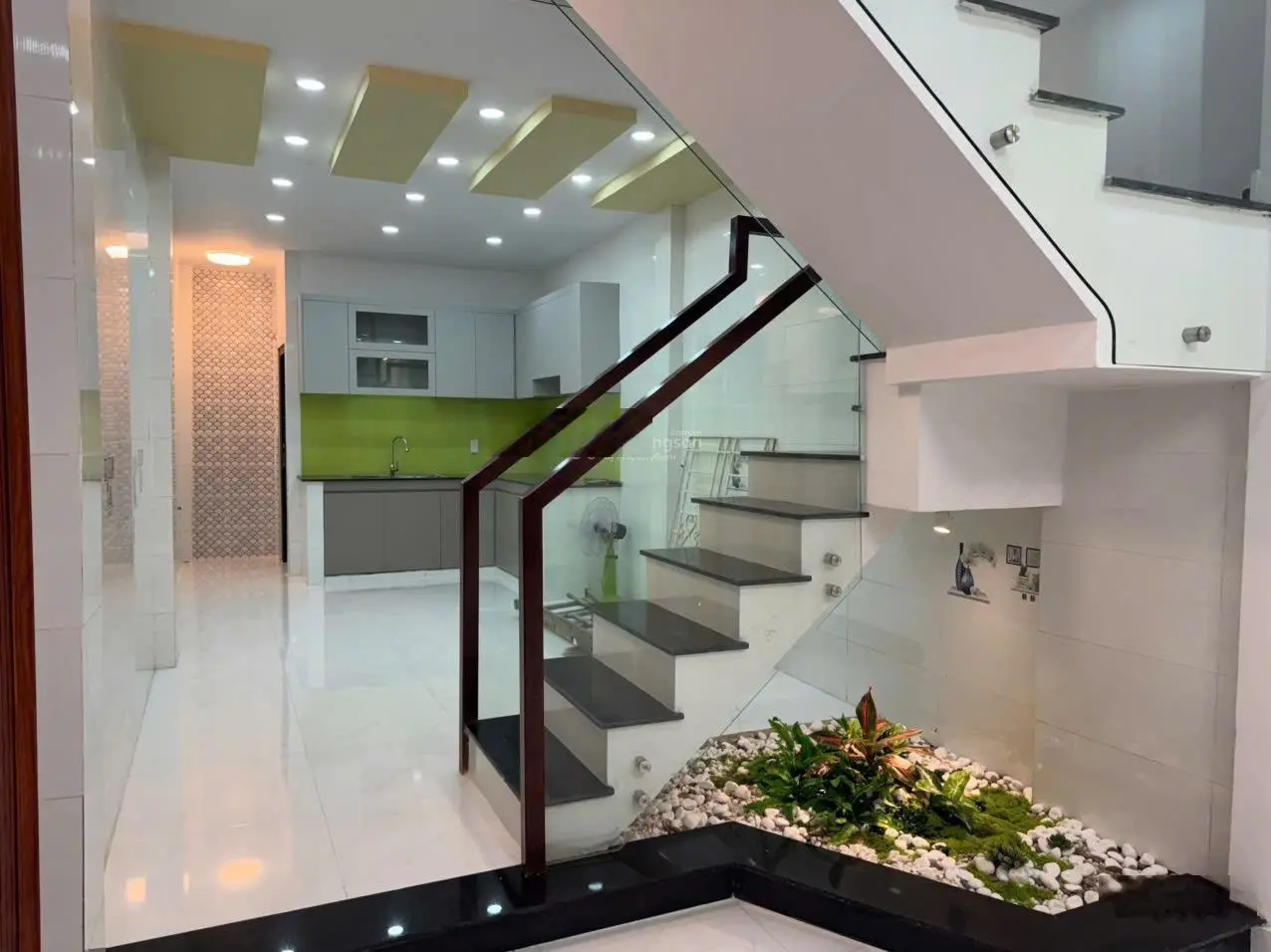 Bán nhà đẹp ở ngay 45m2, 2 tầng đường Trần Văn Quang Quận Tân Bình giá chỉ hơn 4 tỷ