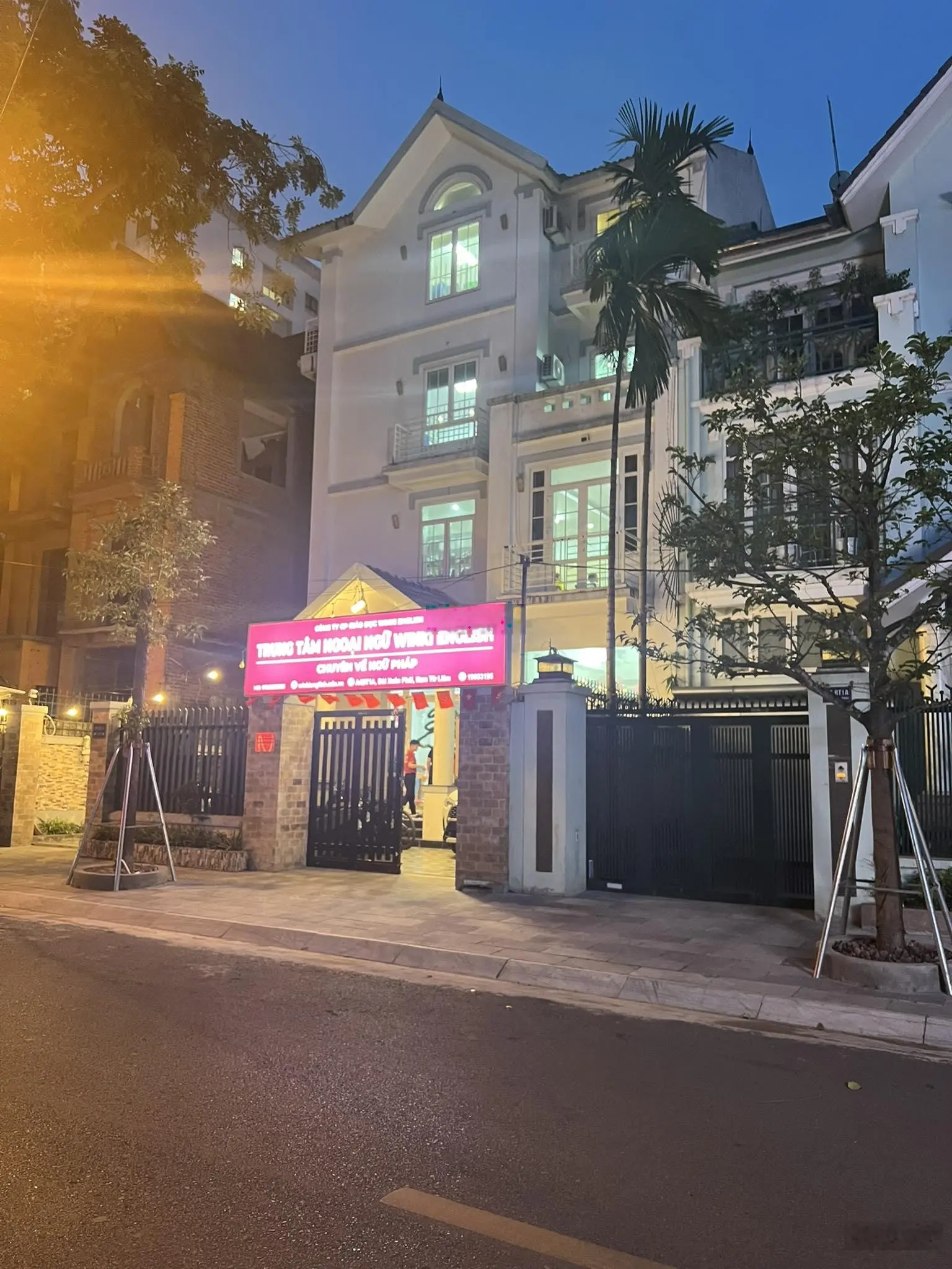 Bán Biệt Thự KĐT Mỹ Đình 2 - Phố Bùi Xuân Phái 200m2 Mt10m Không Lỗi Phong Thủy