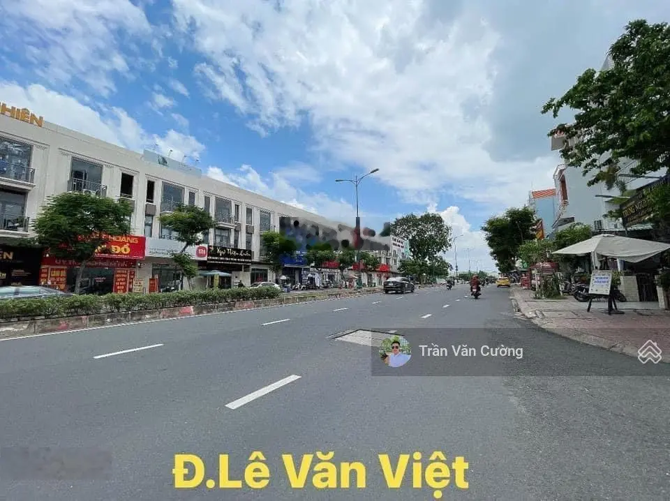 Hàng rất hiếm gấp bán nhà đẹp Lê Văn Việt, trung tâm Q9, ngay Vincom Quận 9, 15tỷ