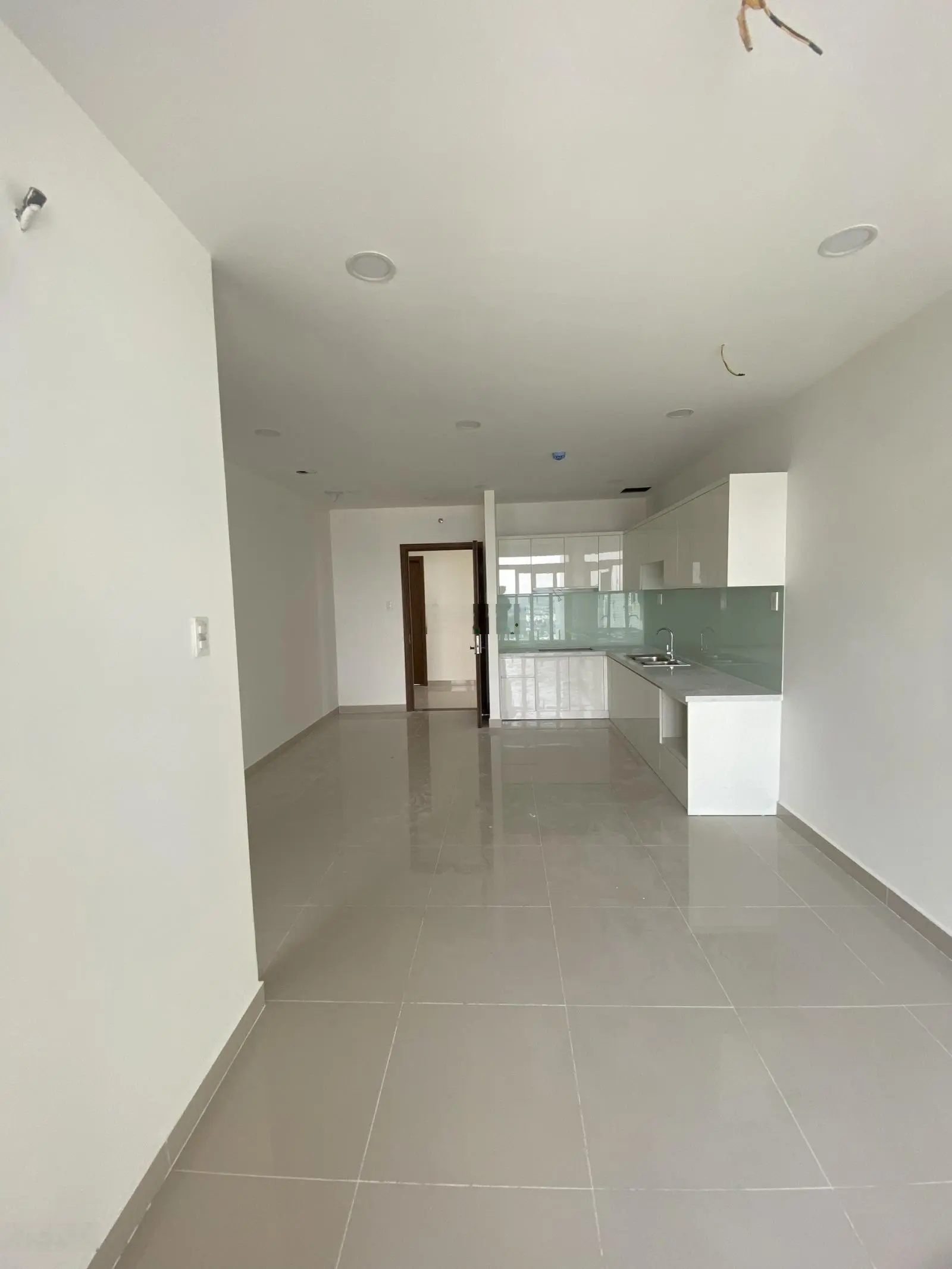 KHông đăng ảo mất thời gian_ Cần bán_ 66m2 2pn 2wc _ tầng thấp_ nắng sáng_ giá 2 tỷ 690tr
