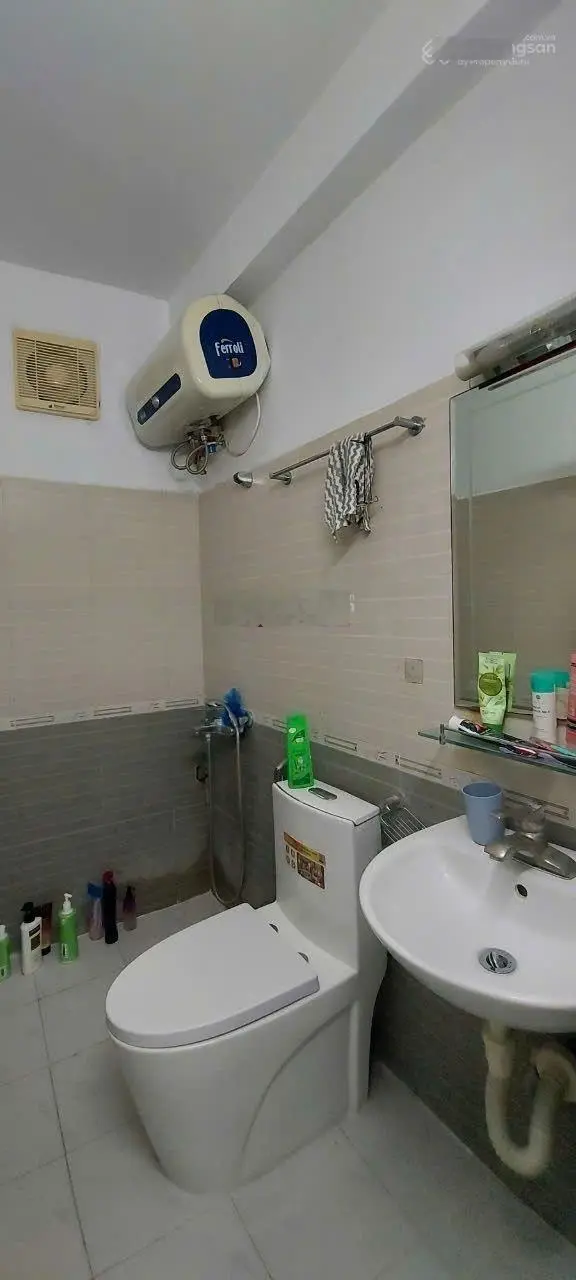 Bán nhà Hào Nam, 23.1m, 5 tầng, ngõ ô tô, cạnh Nhạc Viện, giá 3.65 tỷ