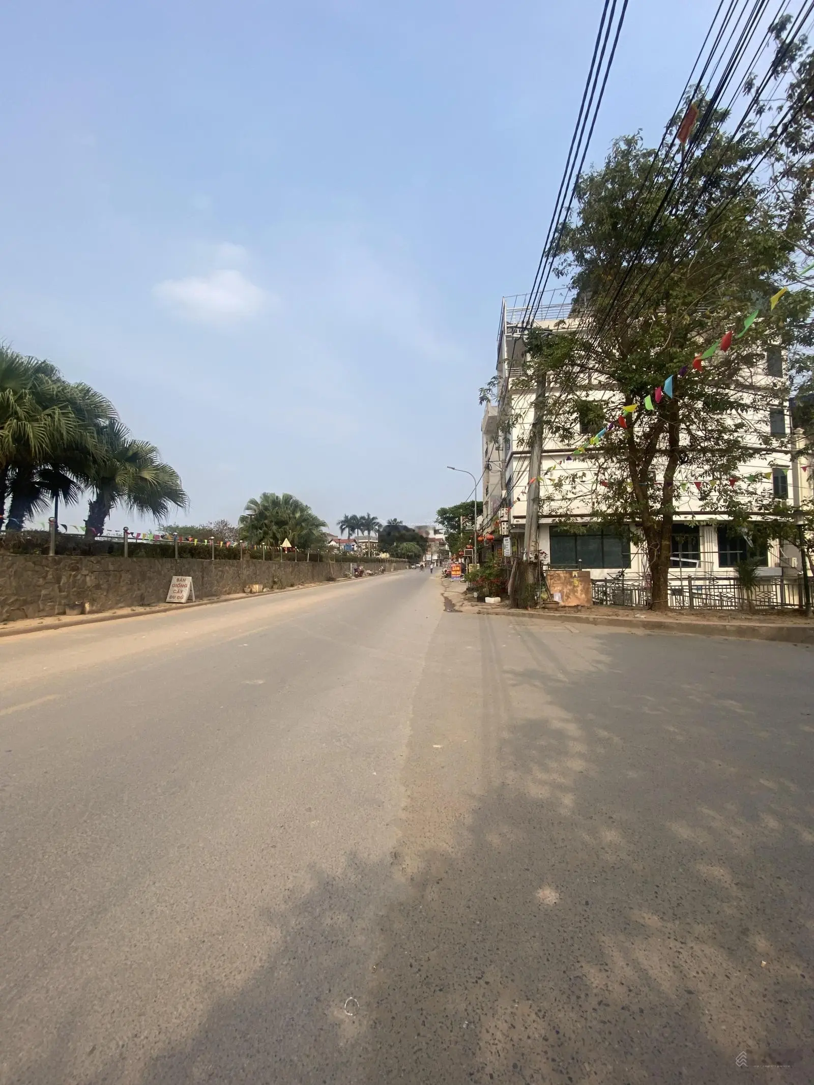 Bán gấp nhà mặt phố tại Đường 32, thị trấn Phùng, Đan Phượng, Hà Nội, 9,4 tỷ, 62,4 m2