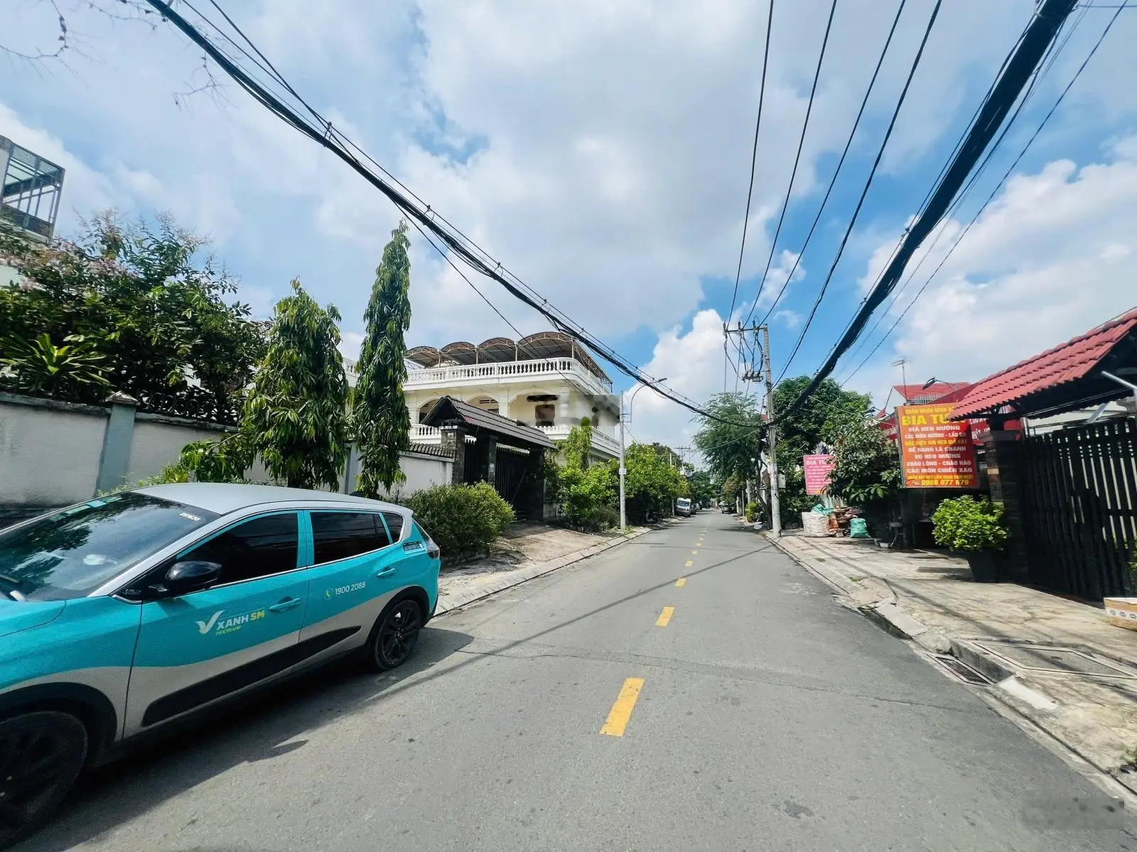 CHDV 5 tầng ngay Phạm Văn Đồng - ĐS 6 Linh Tây, có 8 phòng + trụ MoBi, dòng tiền 25tr/tháng