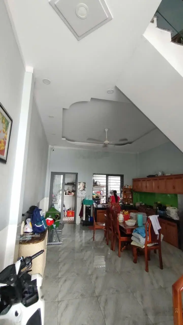 Bán nhà 1 trệt 1 lầu trung tâm thương mại thị trấn Trảng Bom Đồng Nai