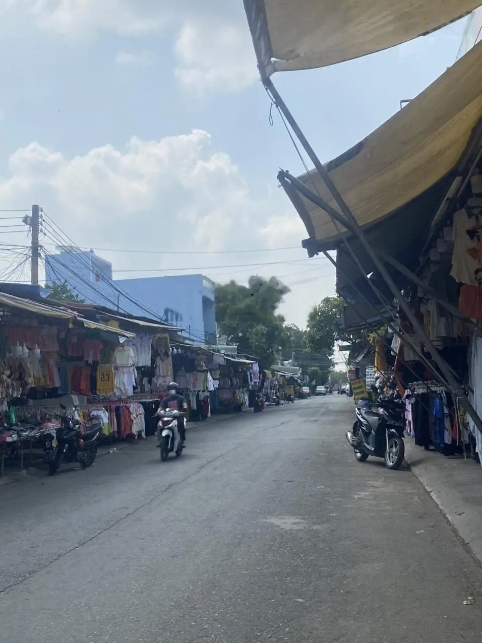 Bán nhà 1 trệt 1 lầu và dẫy trọ Sát khu công nghiệp sóng thần 1 Dĩ An , Bình Dương