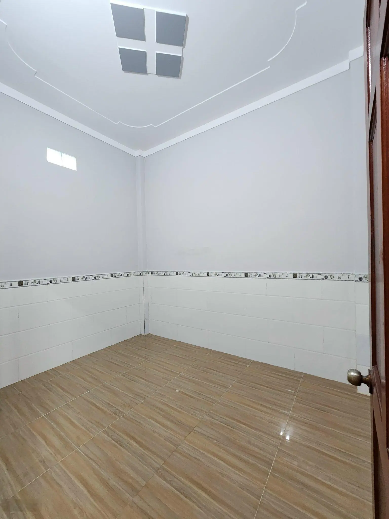 3ty34TL 72m2(4x18) bán nhà MTKD cách chợ 200m, gần ngã tư Miếu Ông Cù, p. Bình Chuẩn, TP. Thuận An