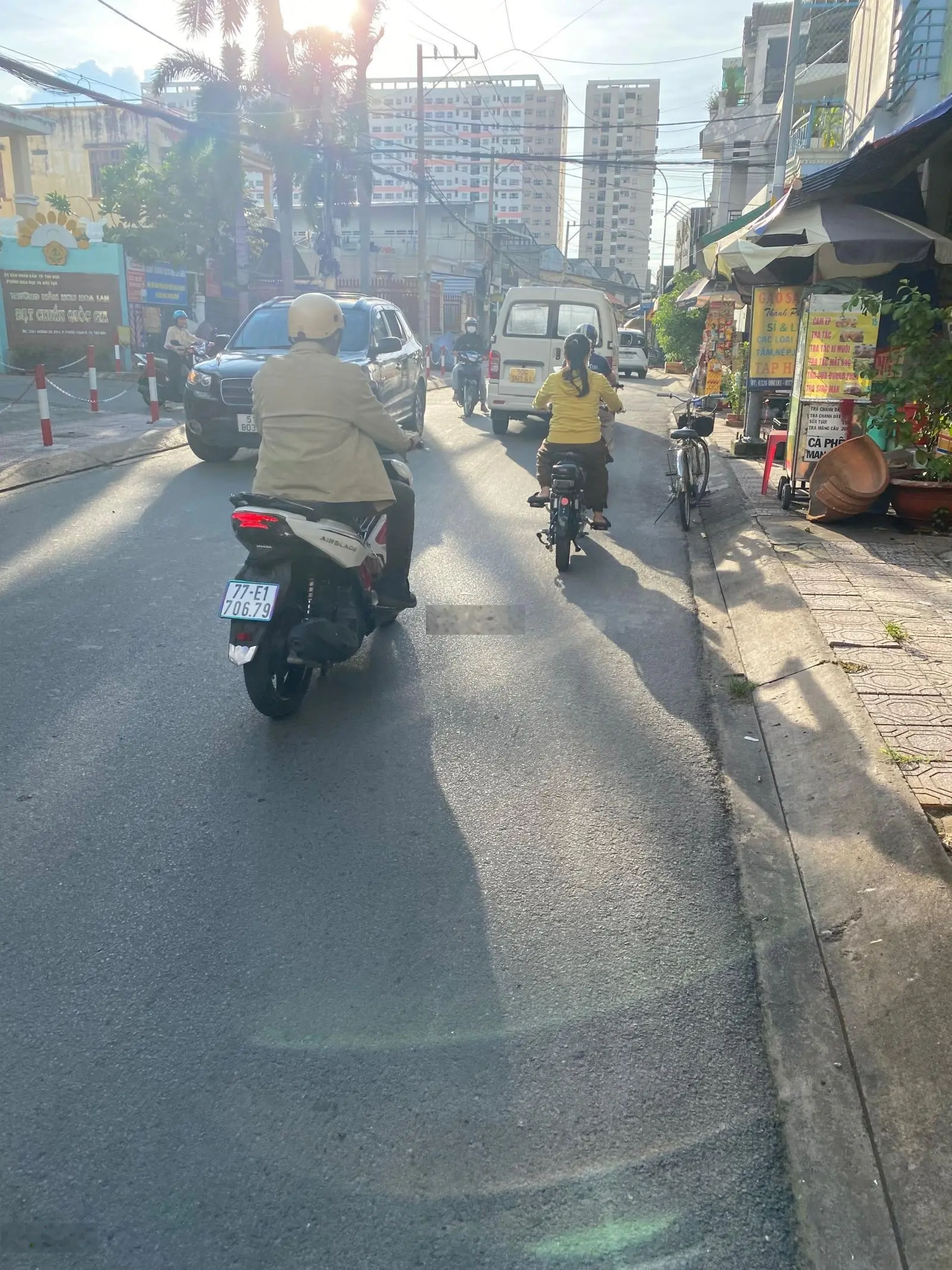 Gđ cần bán lô đất mặt tiền đường 22, P. Phước Long B gần CĐ Công Thương Q.9 TPTĐ
