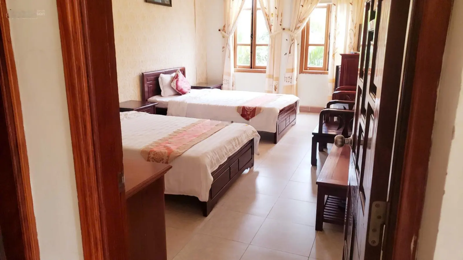 Chính chủ bán nhanh Khách Sạn Ban Mai siêu rộng đẹp tại biển Trương Pháp - Đồng Hới - Quảng Bình