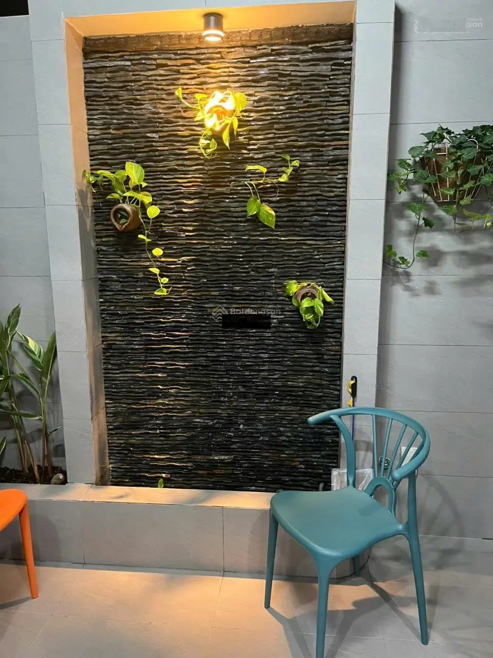 1 căn duy nhất hướng Đông Nam. Nhà mới xây hoàn thiện full nội thất gần hồ bơi gói 8