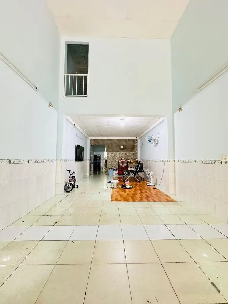 *Mặt Tiền giáp Bàu Cát* [4,2 x 23] Võ Thành Trang