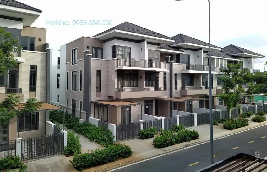 Bán gấp biệt thự Lavila giá tốt tháng 11, 5.5 x17.6 m - giá thật: 10.6 tỷ. LH: 0902 781 ***
