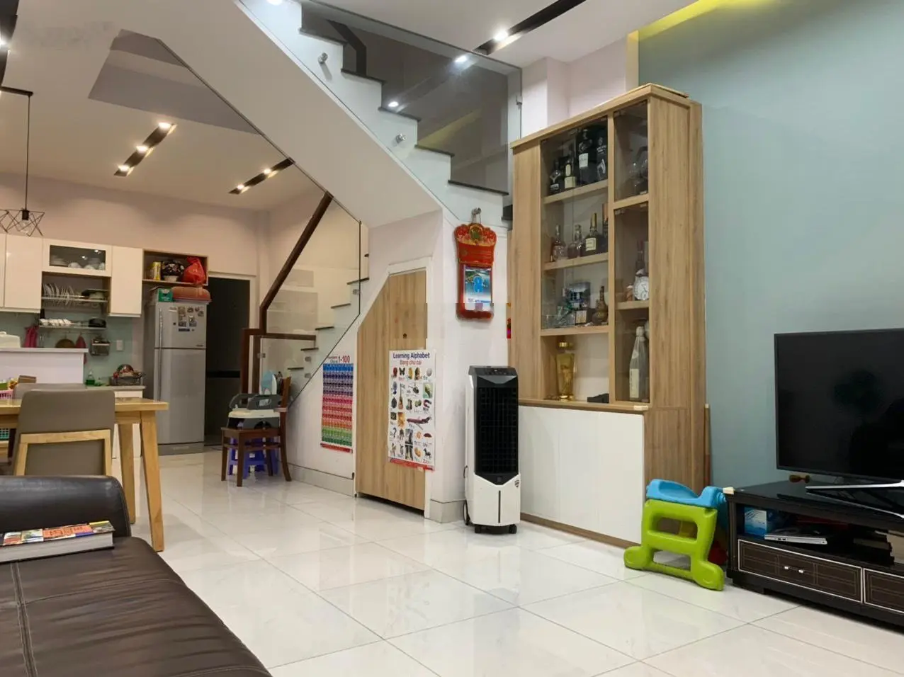 Sang gấp nhà riêng tại Cách Mạng Tháng Tám, Q10, 58m2