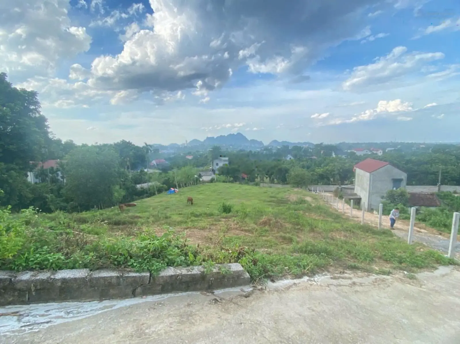 Chính chủ gửi em bán lô đất view cực đẹp, phù hợp làm homestay, ngay đường lên đồi bù núi bé