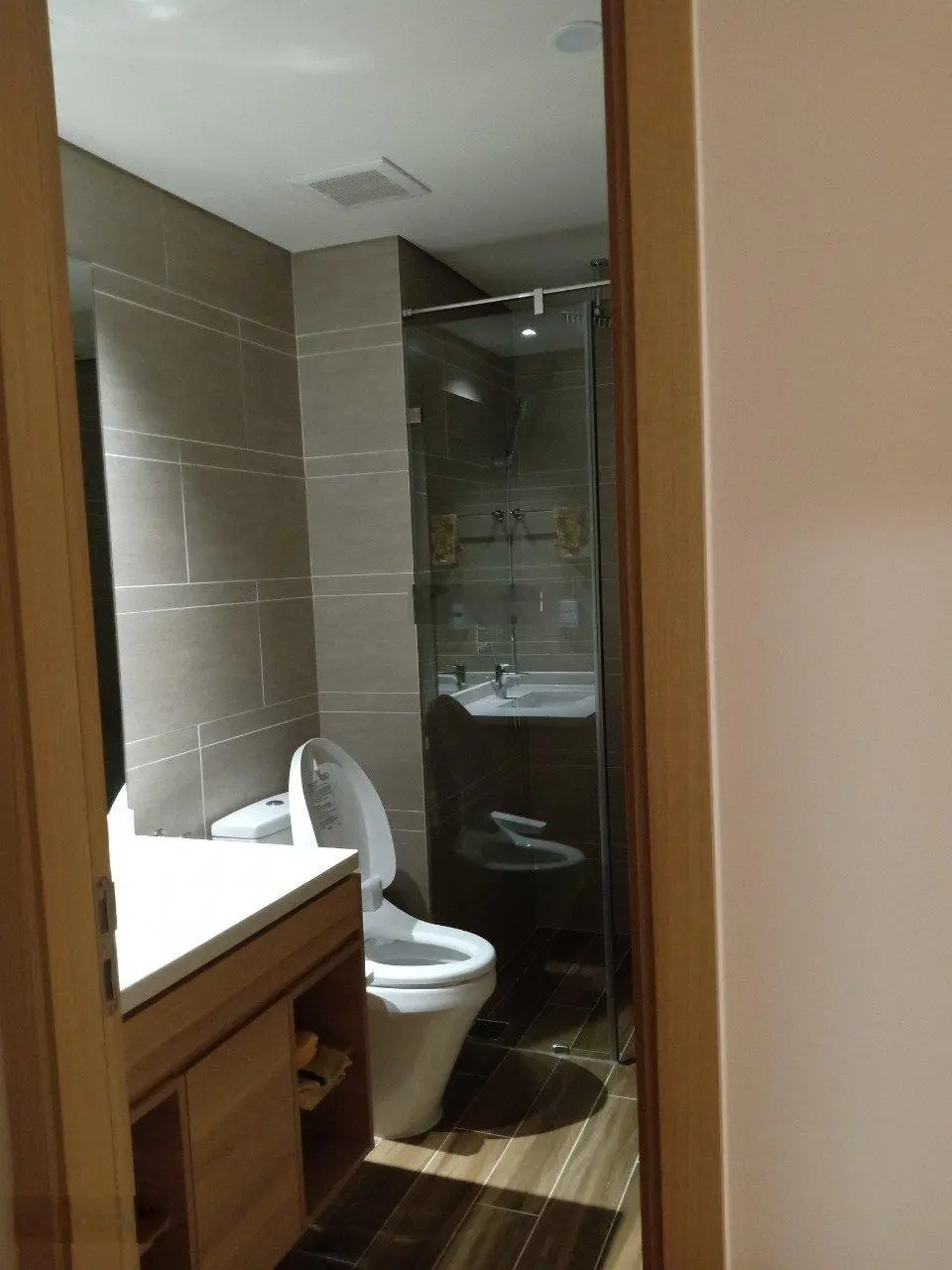 (Giá thật) chính chủ bán căn A04 71.5m2 2PN + tầng trung full NT giá 7 tỷ Sky Park Residence