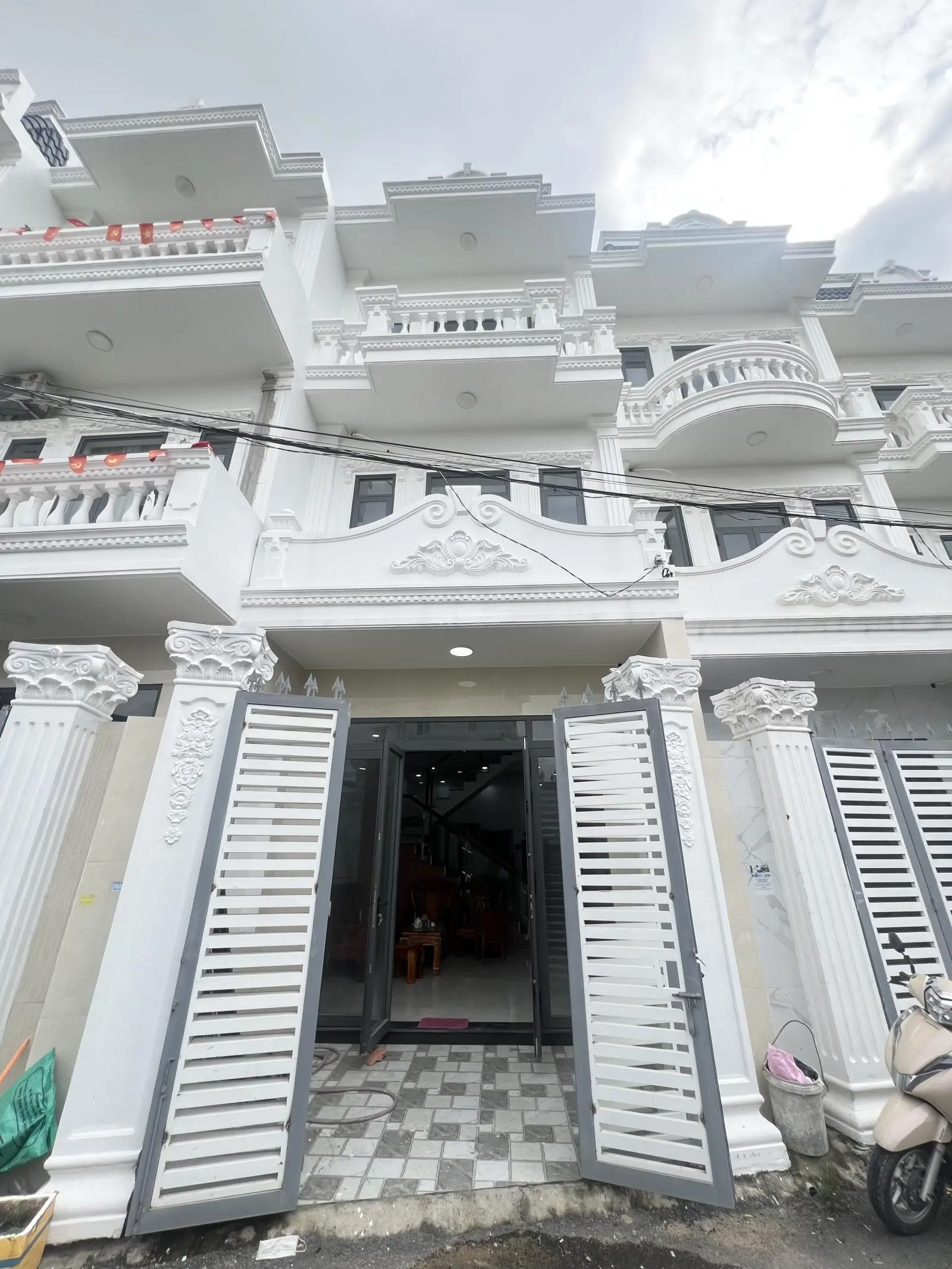 Nhà riêng bán tại Nguyễn Văn Tỏ, Long Bình Tân, Biên Hòa, Đồng Nai, 3,3 tỷ, 69 m2, view đẹp chỉ với
