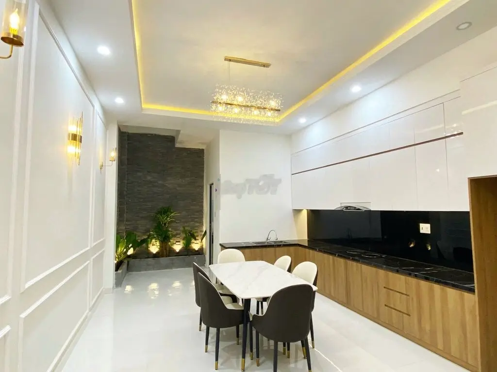 Nhà mặt tiền 81m2, 4 phòng ngủ, đường Dương Khuê, Ninh Thuận