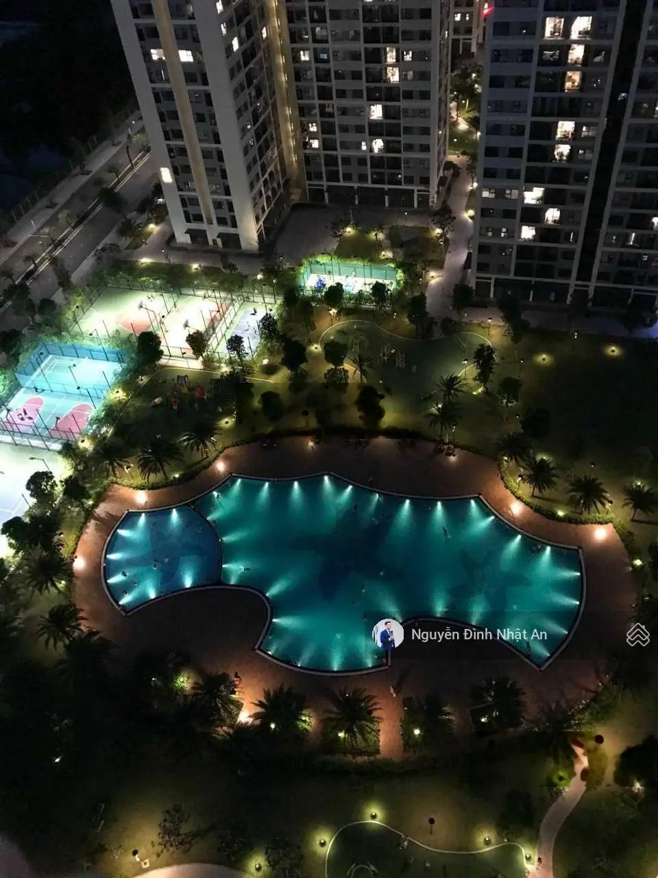 Bán ăn hộ 2PN 59m2 sẵn sổ - Tặng nội thất - giá tốt - view hồ bơi & công viên - Xem nhà 24/7