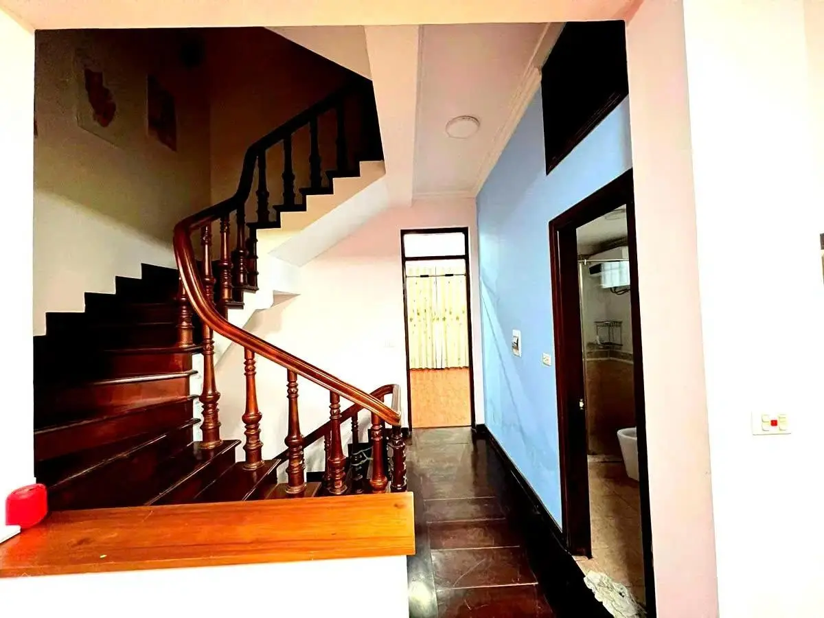 Bán nhà riêng giá 25 tỷ VND tại Phố Hoàng Cầu, Đống Đa, Hà Nội
