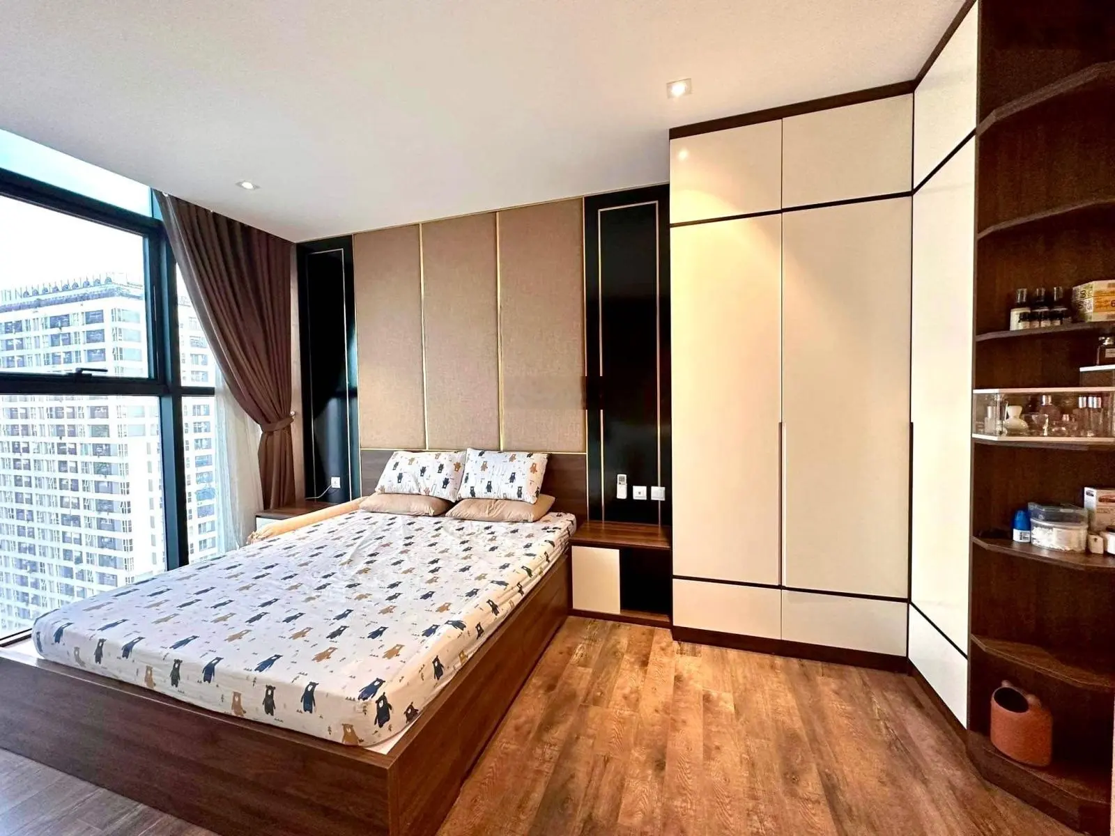 Căn góc full nội thất có slot ô tô cực đẹp tại dự án hot nhất Thanh Xuân Goldseason 47 Nguyễn Tuân