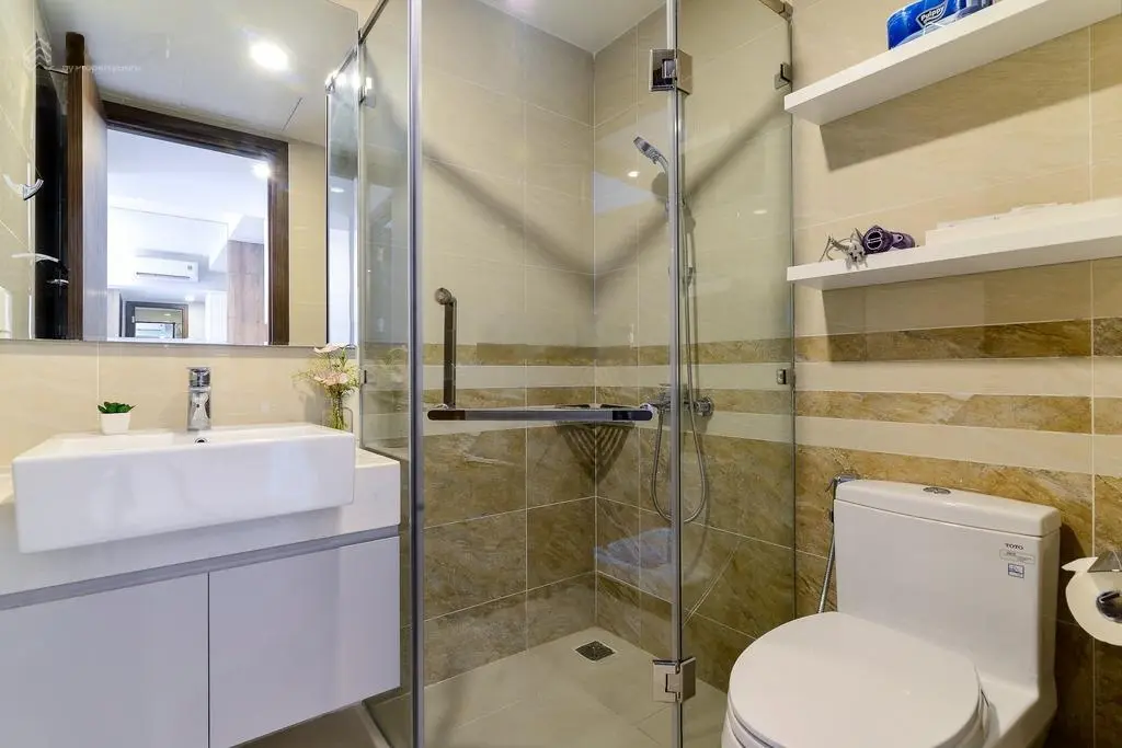 Cần bán lỗ căn góc Saigon Royal 115m2 quận 4 nhà đẹp view Thủ Thiêm. LH: 0909 024 ***