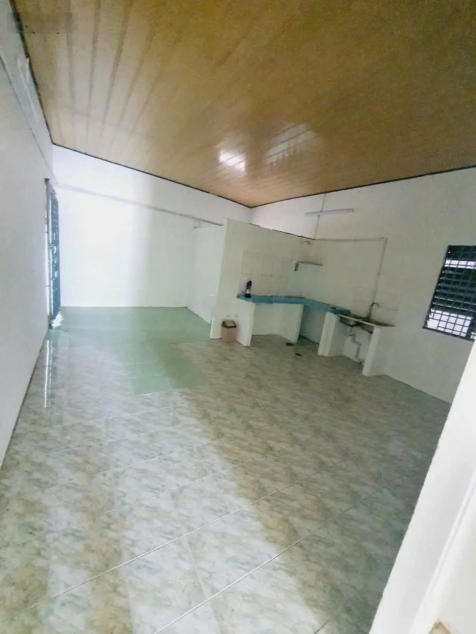 Bán đất tặng nhà cấp 4 MT Quốc Lộ 13, Hiệp An, Thủ Dầu Một, BD, kinh doanh đa ngành giá êm 100m2