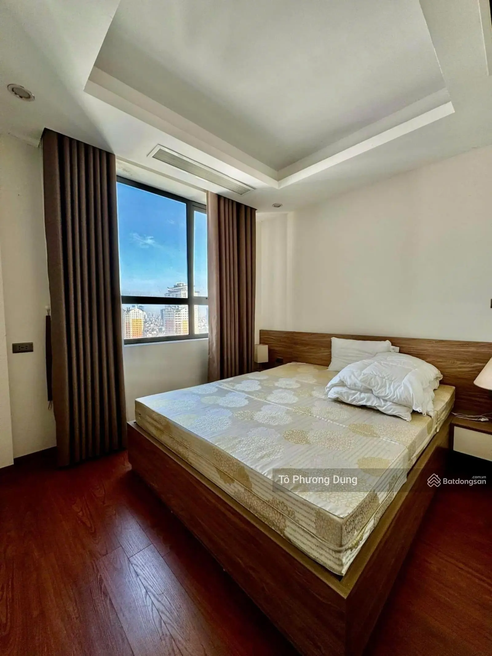 Bán căn góc CC Handiresco - 31 Lê Văn Lương - 4 pn - full nội thất - view triệu đô - LH 0844 866 ***