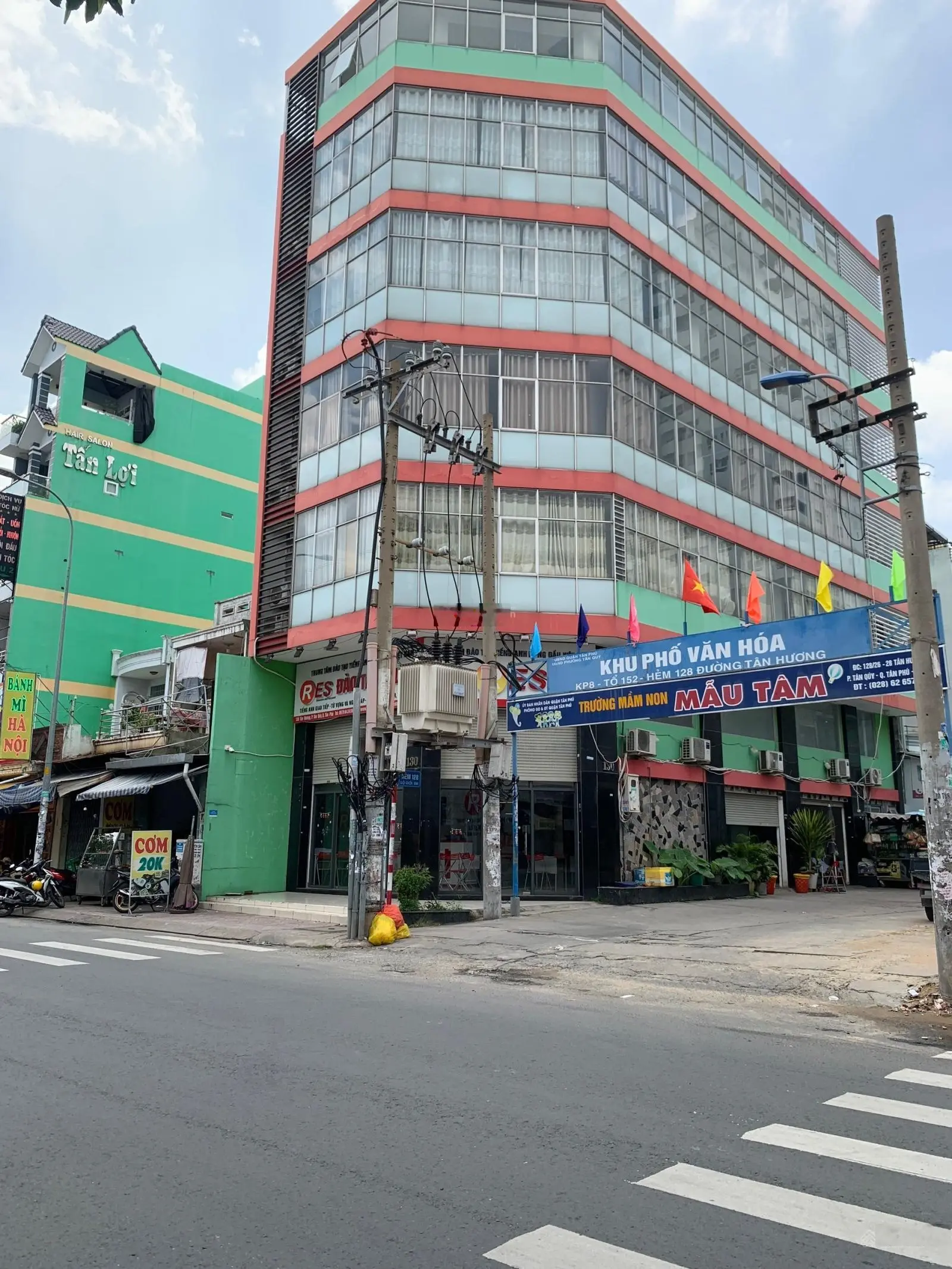 Bán nhà góc 2 mặt tiền tân hương quận tân phú