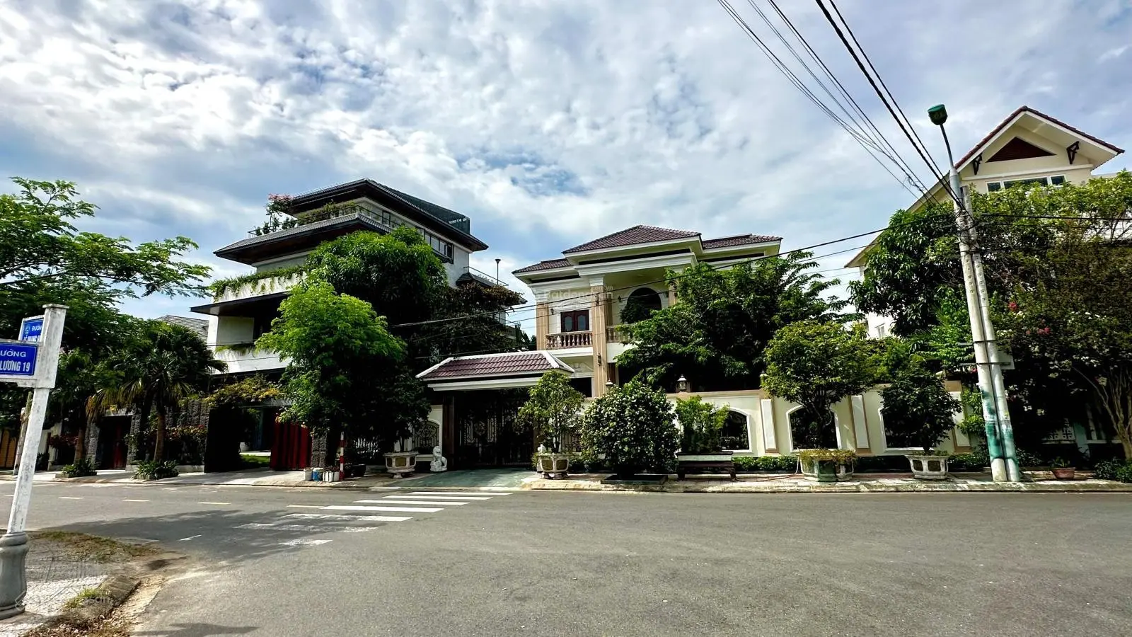 Tôi chính chủ bán cặp đất 225m2 khu biệt thự cao cấp đường Đỗ Đăng Đệ thuộc Đảo 1 Hoà Xuân Đông Bắc