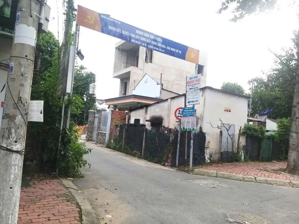 Ngộp ngộp. đất gần vòng xoay hiệp thành 3. giá rẻ