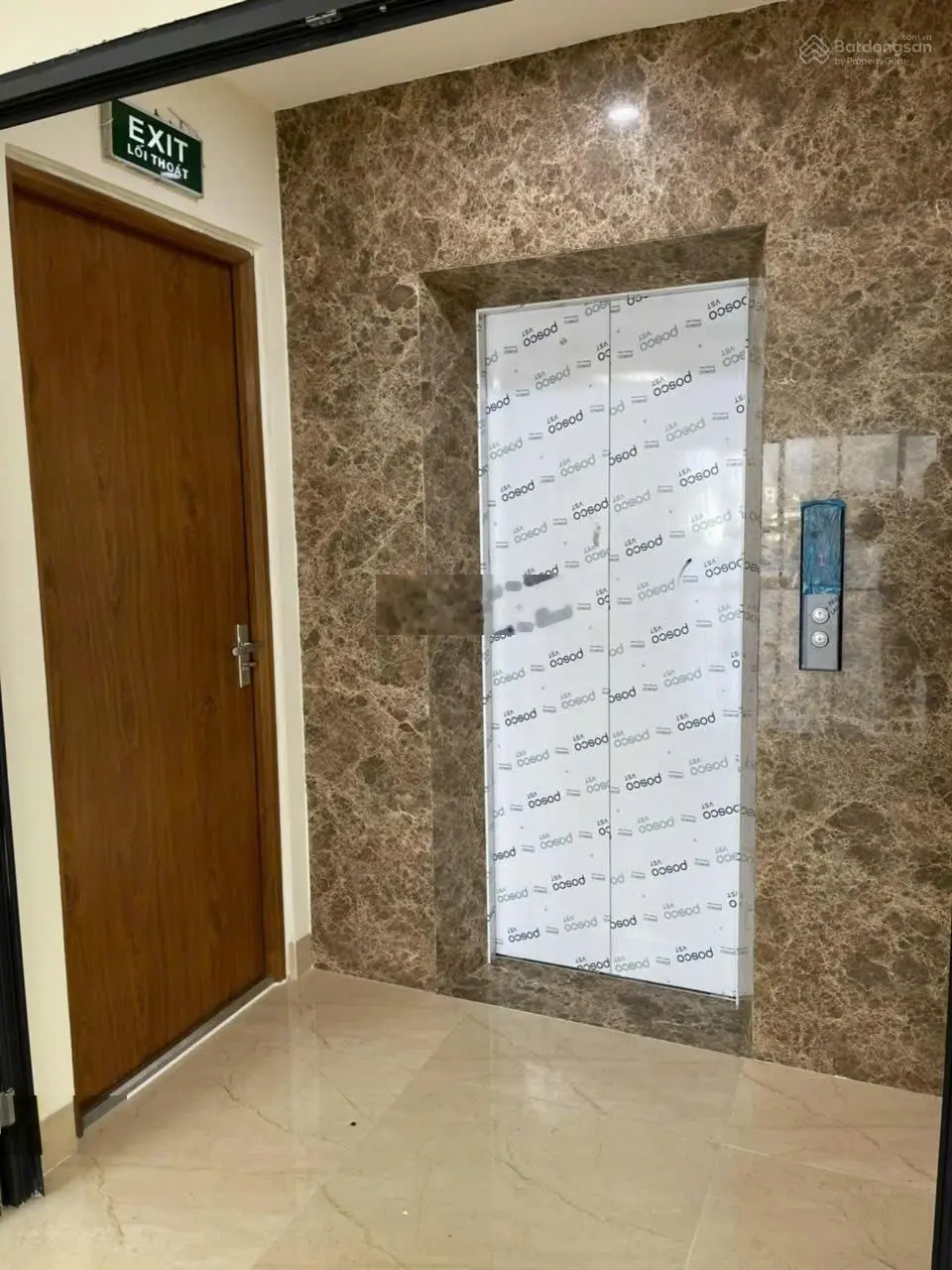 Bán tòa nhà Đức Diễn, Bắc Từ Liêm, 8 tầng, mặt tiền 8m. Vỉa hè rộng, có PCCC, có hoàn công trên sổ