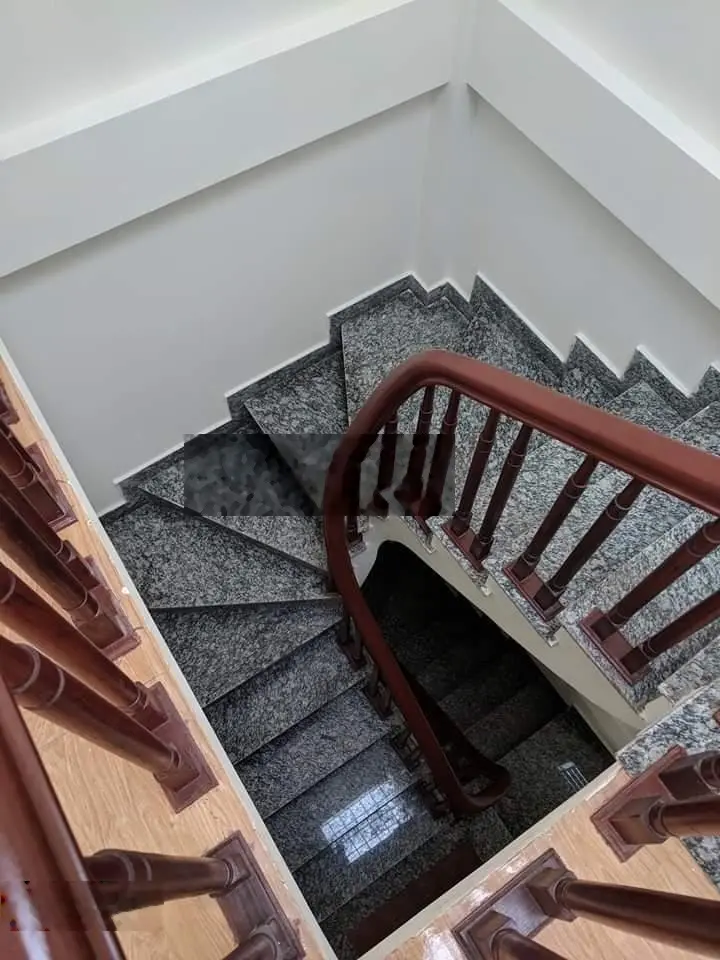 Bán nhà riêng tại Quang Tiến, 5,999 tỷ, 33m2, 3PN, 4WC, 5 tầng LH 0961450400.
